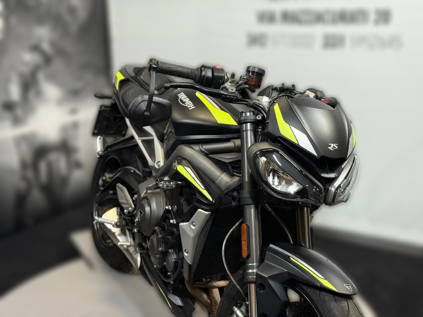 2020 Triumph Street Triple 765 - 34 400 km - Náhled 2