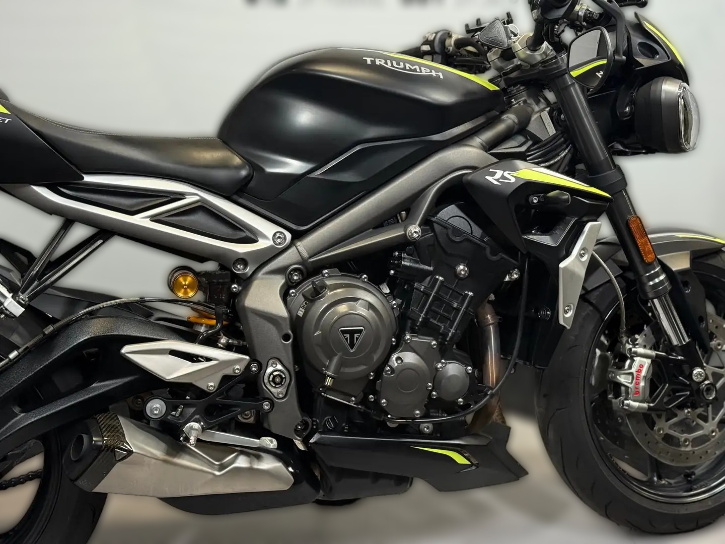 2020 Triumph Street Triple 765 - 34 400 km - Náhled 3