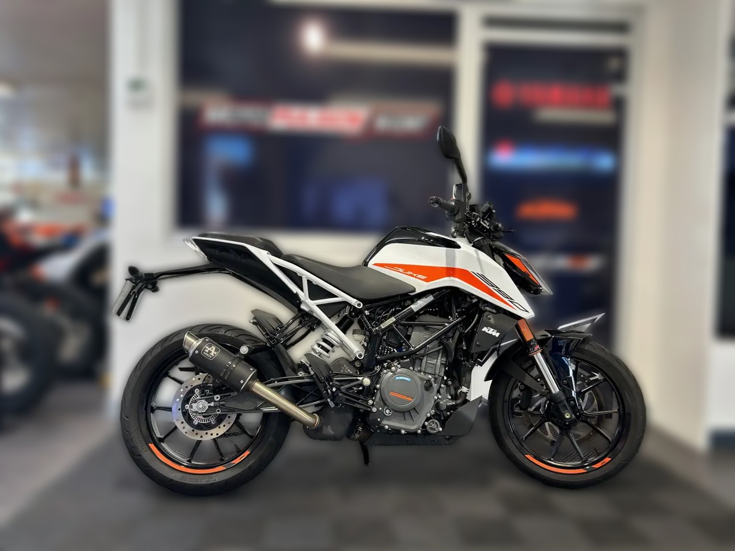 2023 KTM 390 Duke - 6 000 km - Náhled 2