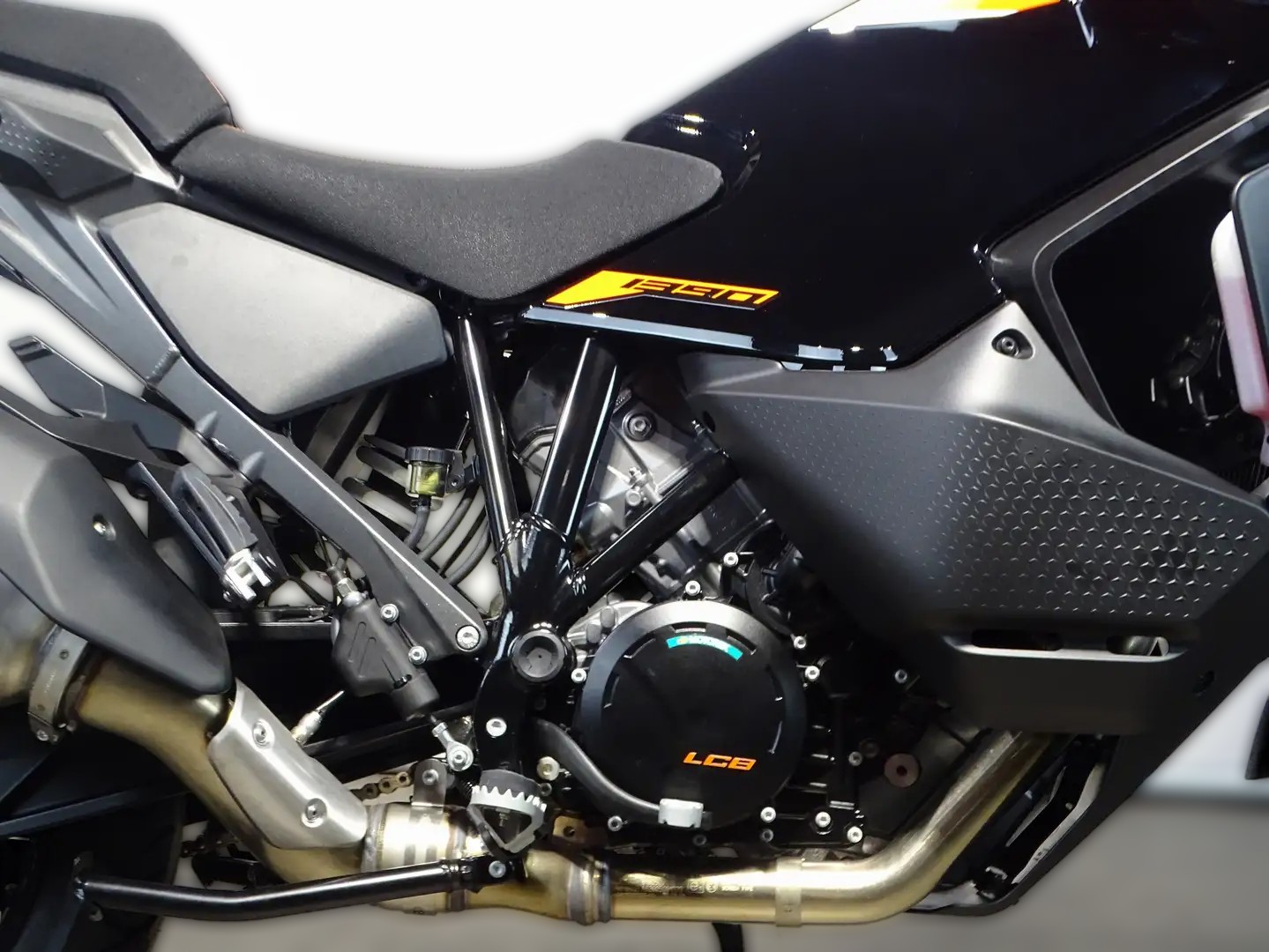2026 KTM 1290 Super Adventure - 0 km - Náhled 11