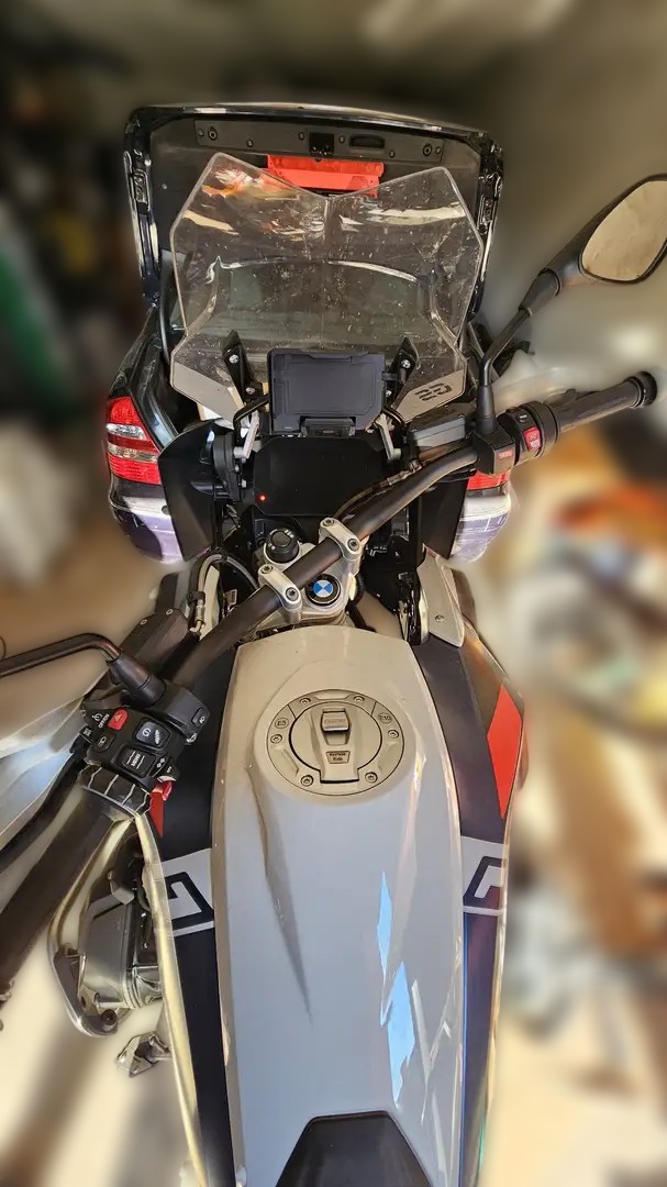 2023 BMW R 1250 GS - 10 000 km - Fotka 1