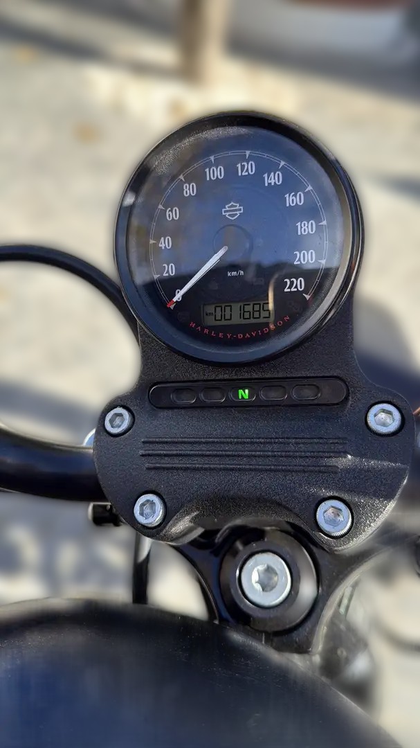 2017 Harley-Davidson Sportster 883 - 1 685 km - Náhled 4