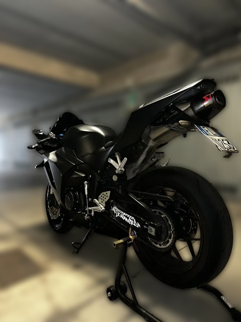 2024 Honda CBR 600 RR - 13 000 km - Náhled 9