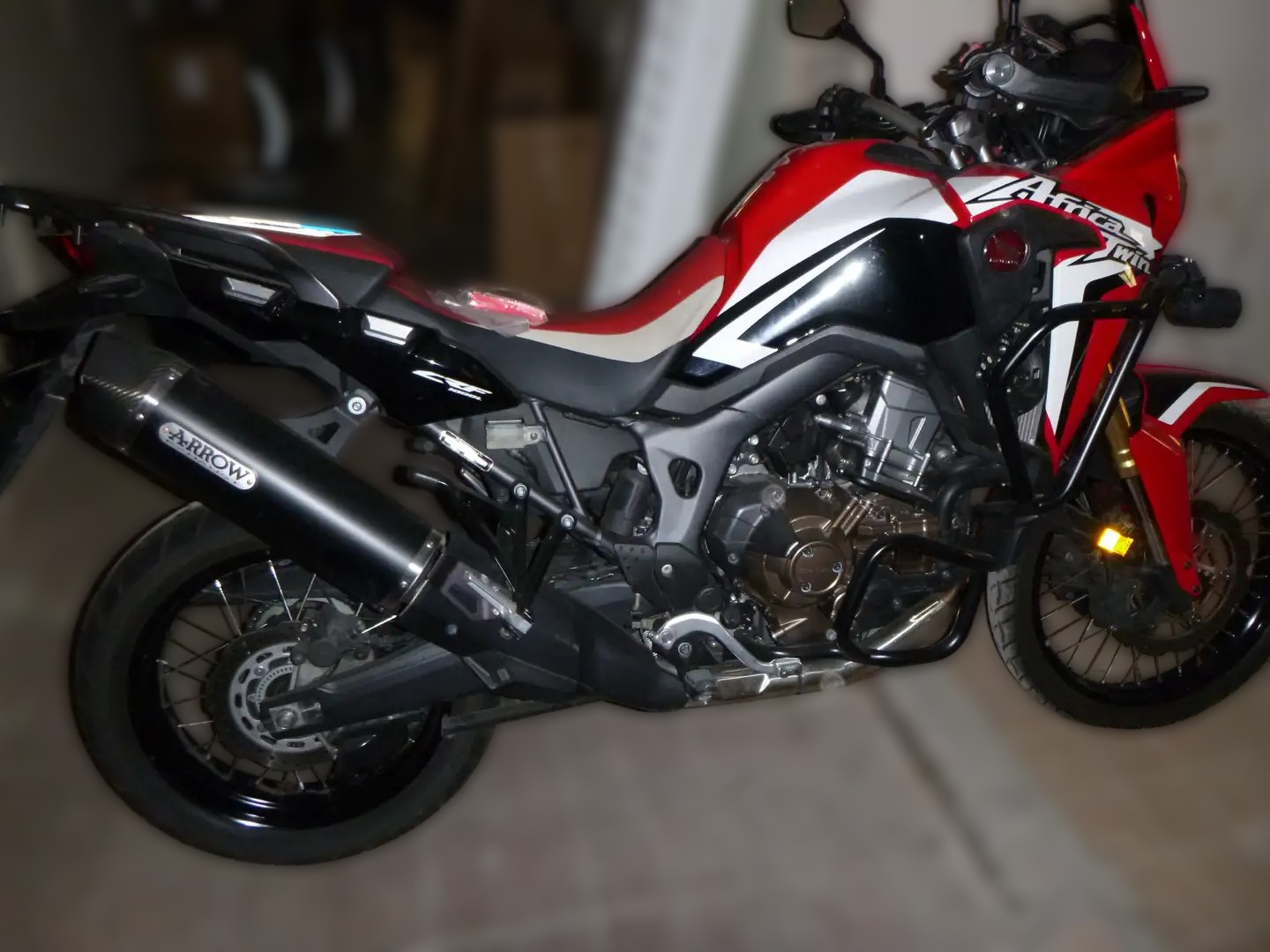 2016 Honda CRF 1000 L Africa Twin - 22 100 km - Náhled 3