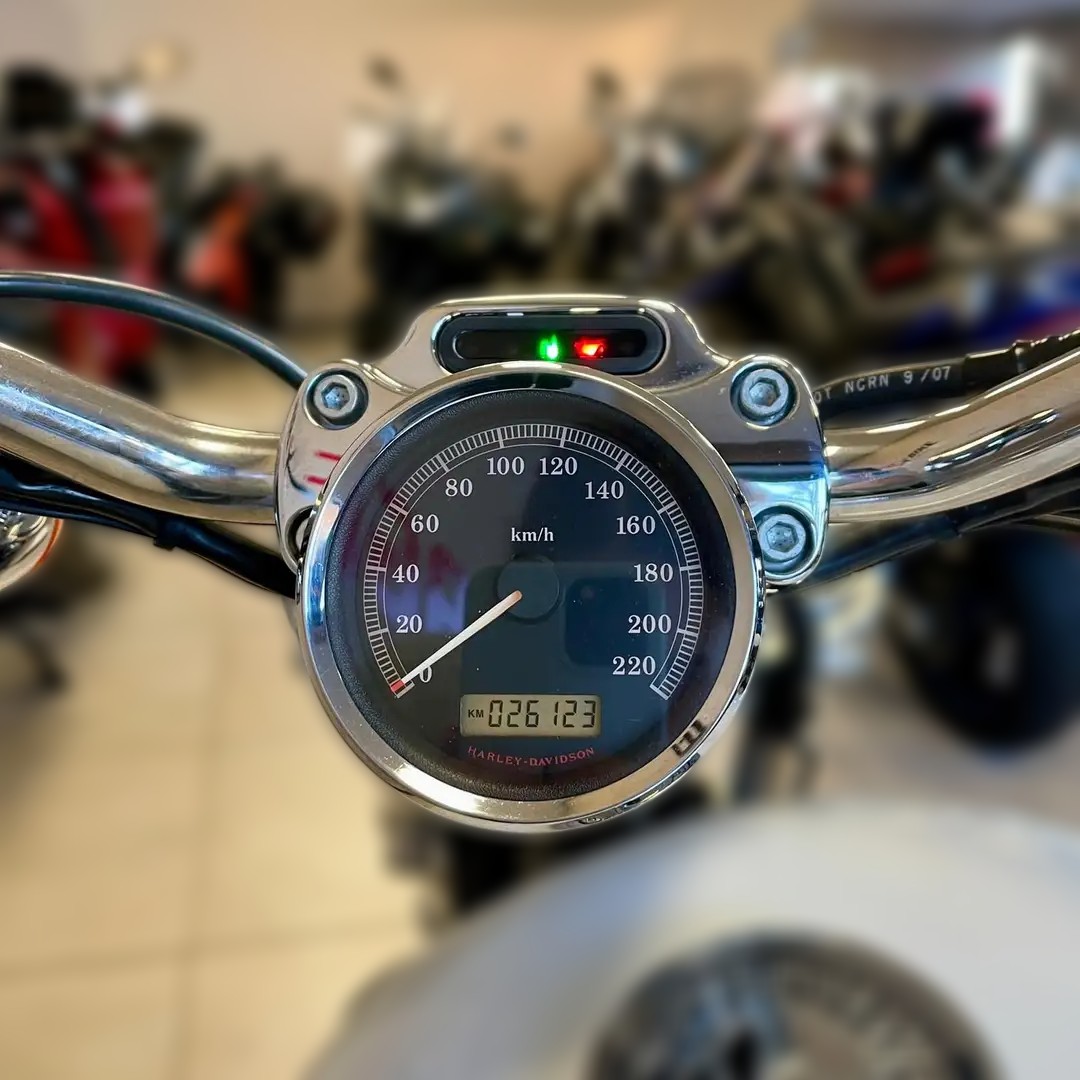 2008 Harley-Davidson Sportster 883 - 26 123 km - Náhled 5