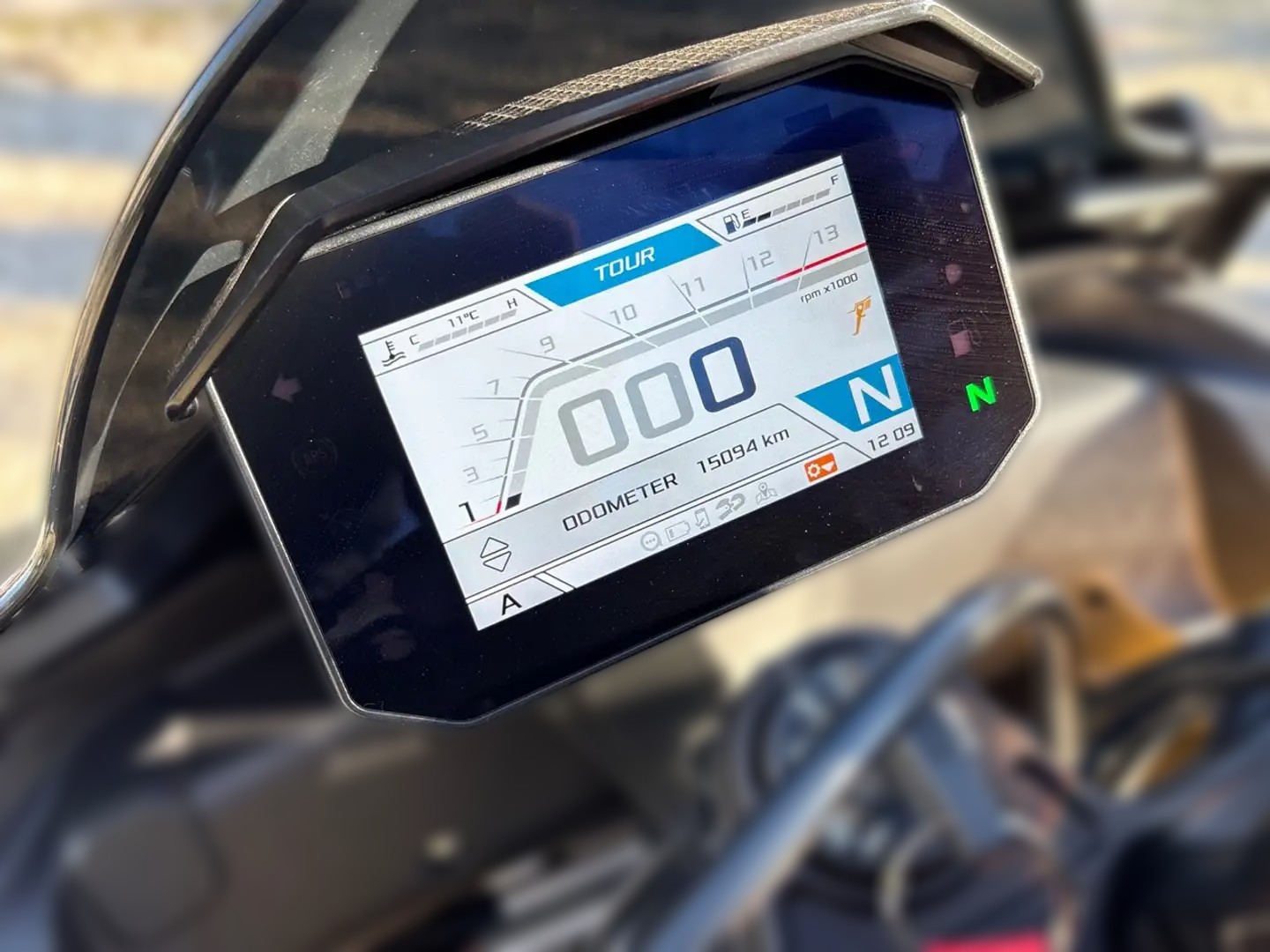 2023 Aprilia Tuono V4 - 14 999 km - Náhled 11