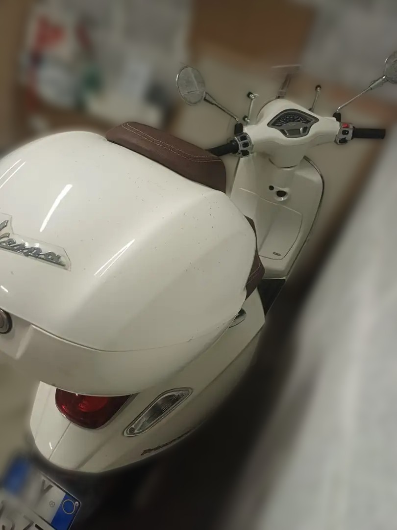 2021 Piaggio Vespa Primavera - 1 830 km - Náhled 9