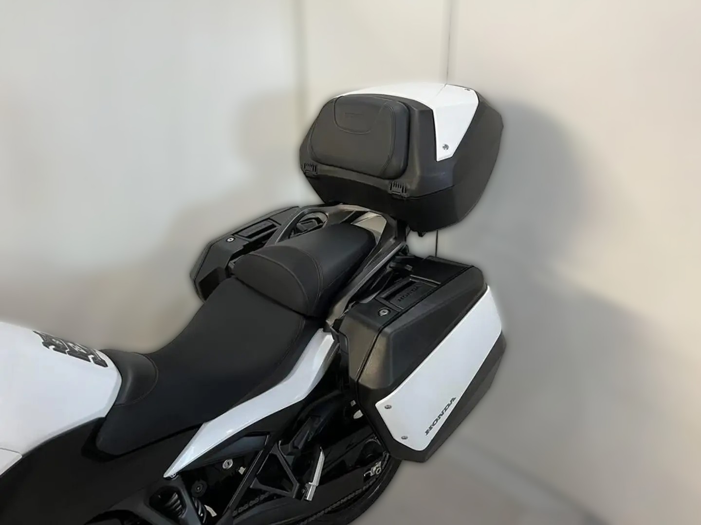 2023 Honda NT 1100 - 10 938 km - Náhled 29