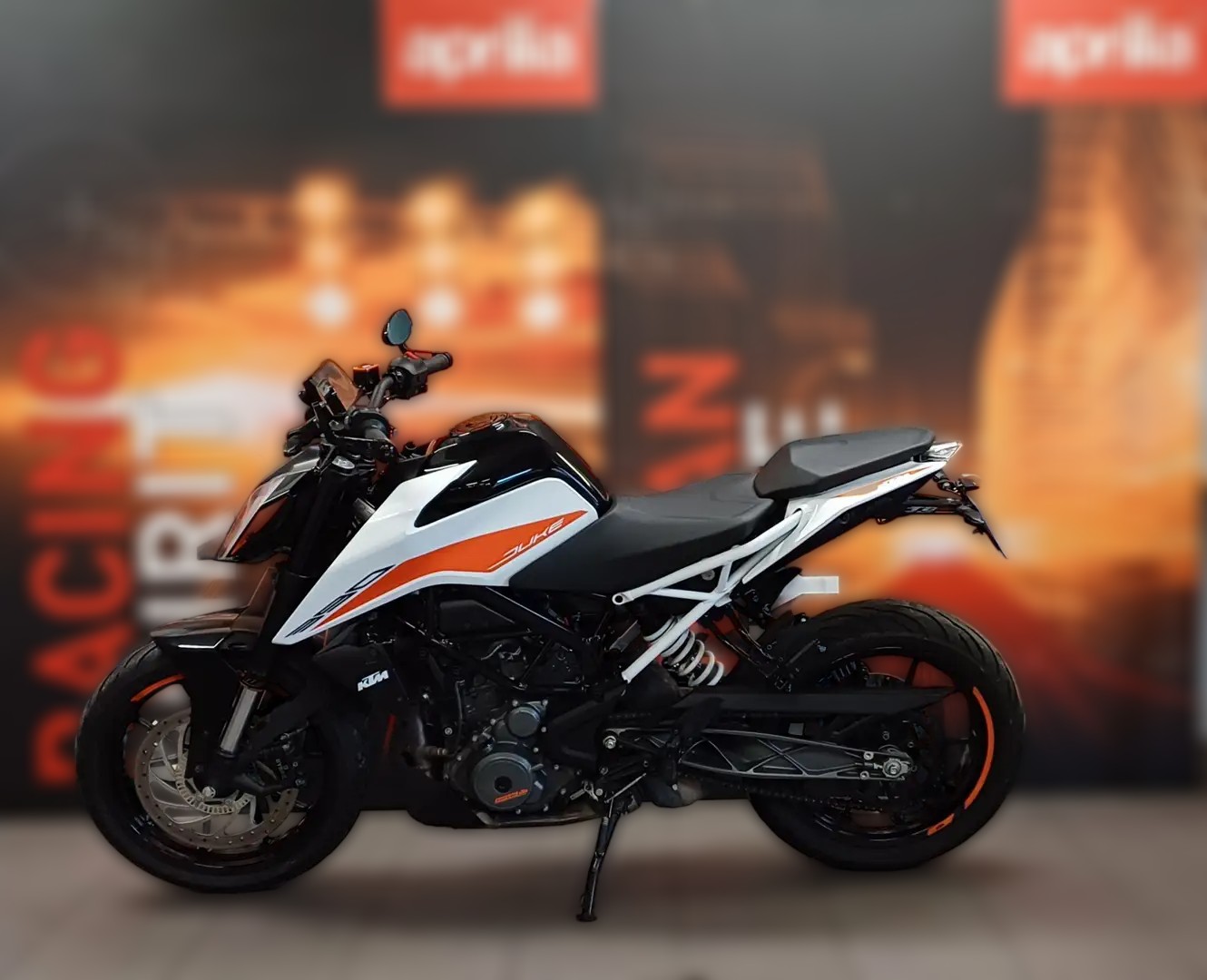 2024 KTM 390 Duke - 3 450 km - Náhled 6