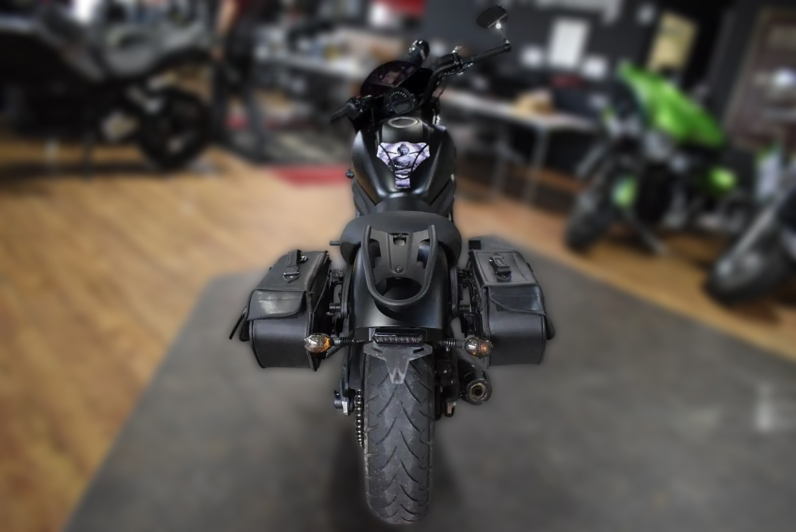 2023 Kawasaki Vulcan 900 - 9 200 km - Náhled 3