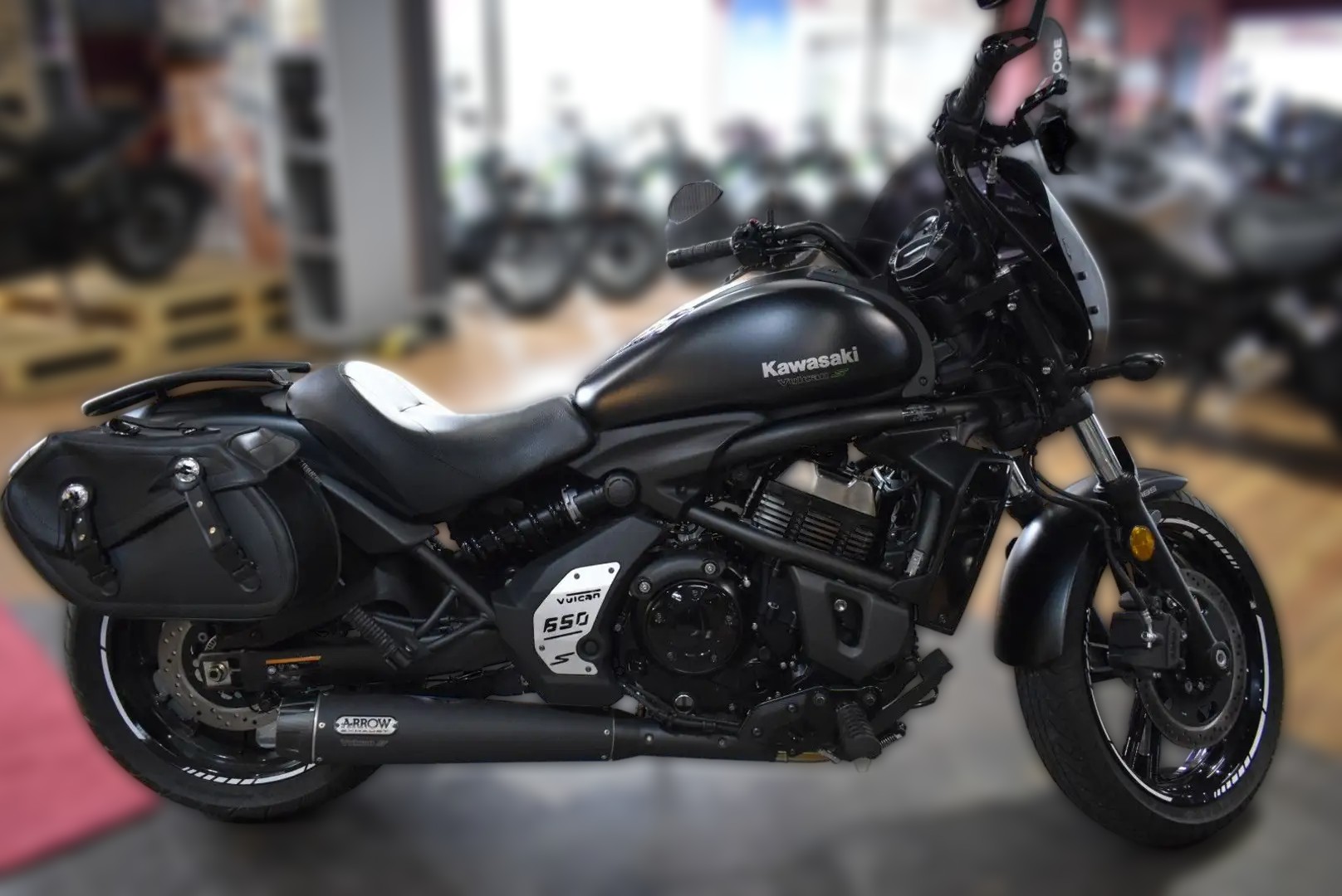 2023 Kawasaki Vulcan 900 - 9 200 km - Náhled 12