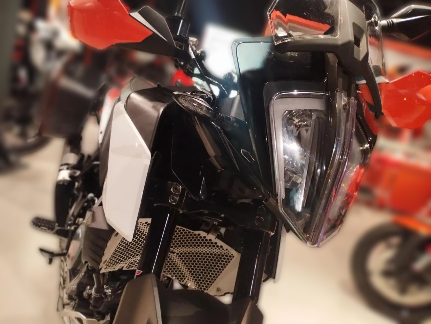 2022 KTM 390 Adventure - 8 193 km - Náhled 6