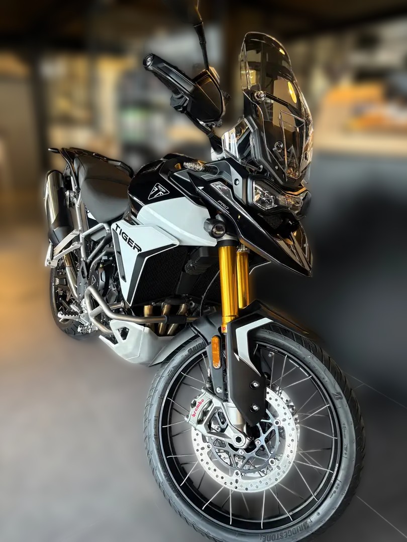 2025 Triumph Tiger 900 - 1 053 km - Náhled 3