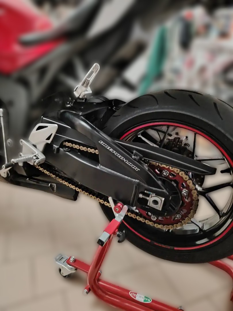 2012 Honda CBR 1000RR - 48 200 km - Náhled 8