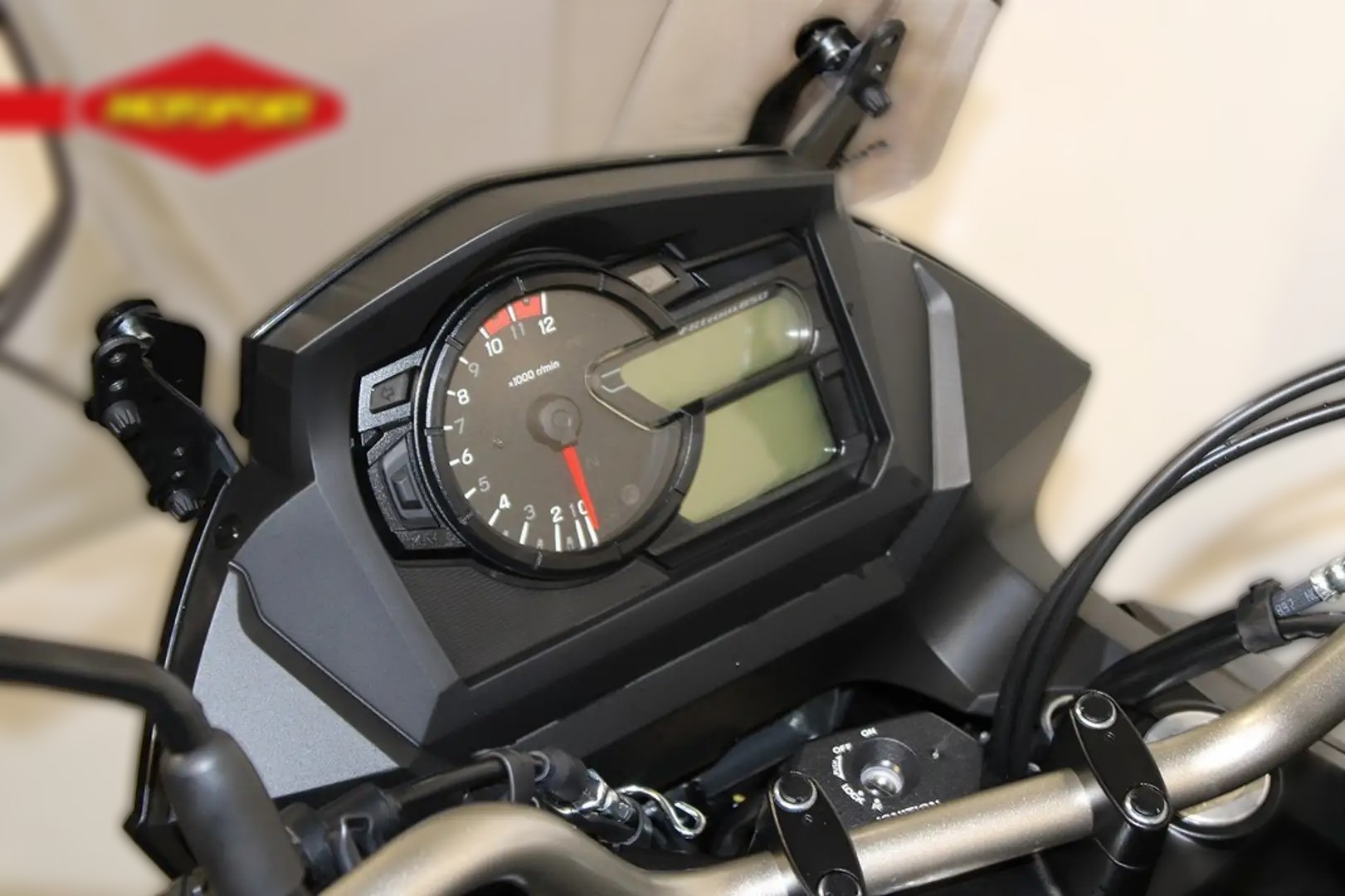 2025 Suzuki DL 650 V-Strom - 328 km - Náhled 10