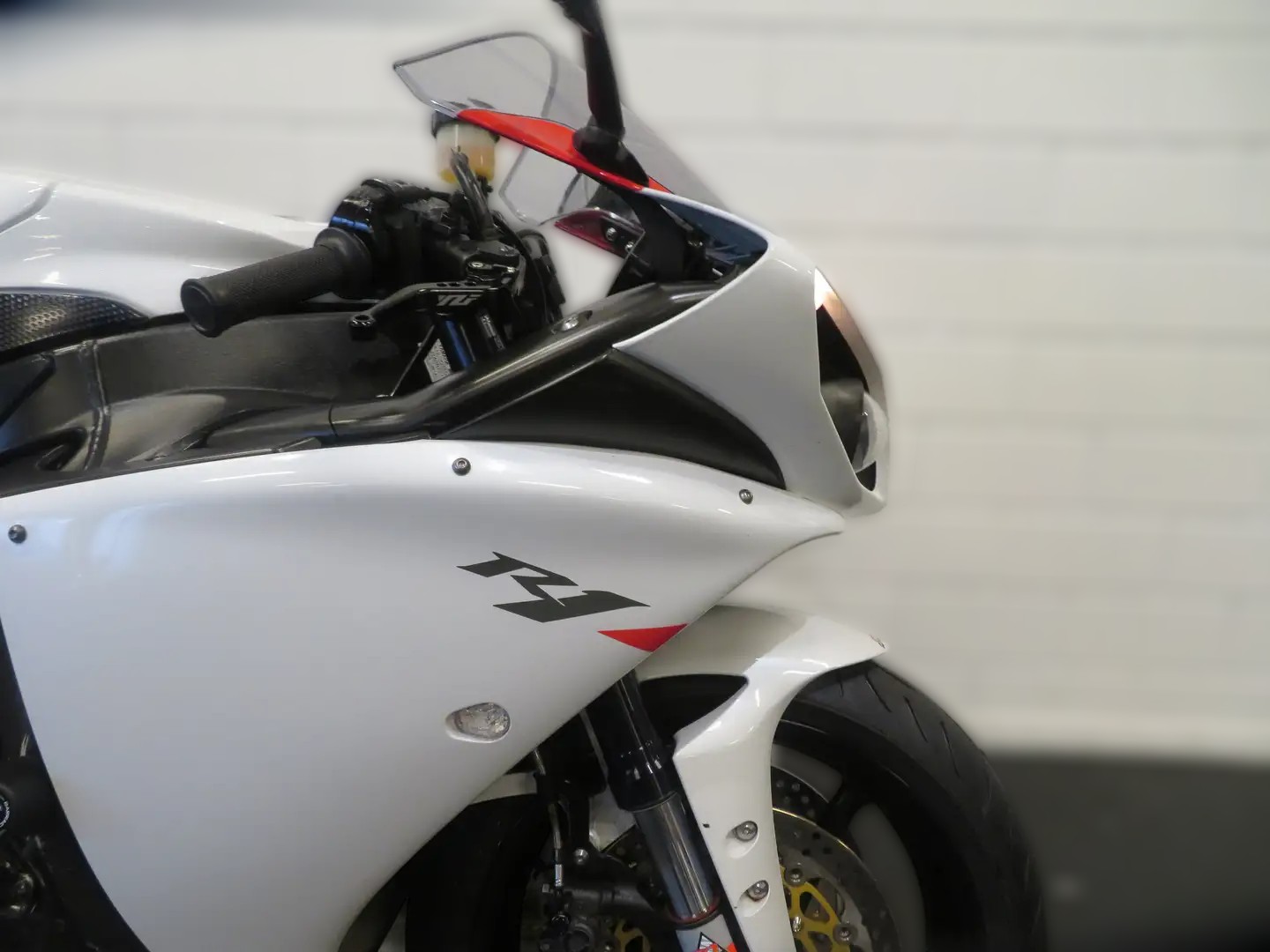 2011 Yamaha YZF-R1 - 45 100 km - Náhled 10
