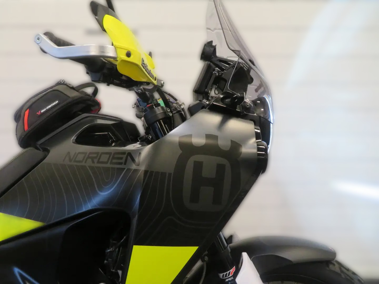 2022 Husqvarna Norden 901 - 44 300 km - Náhled 14