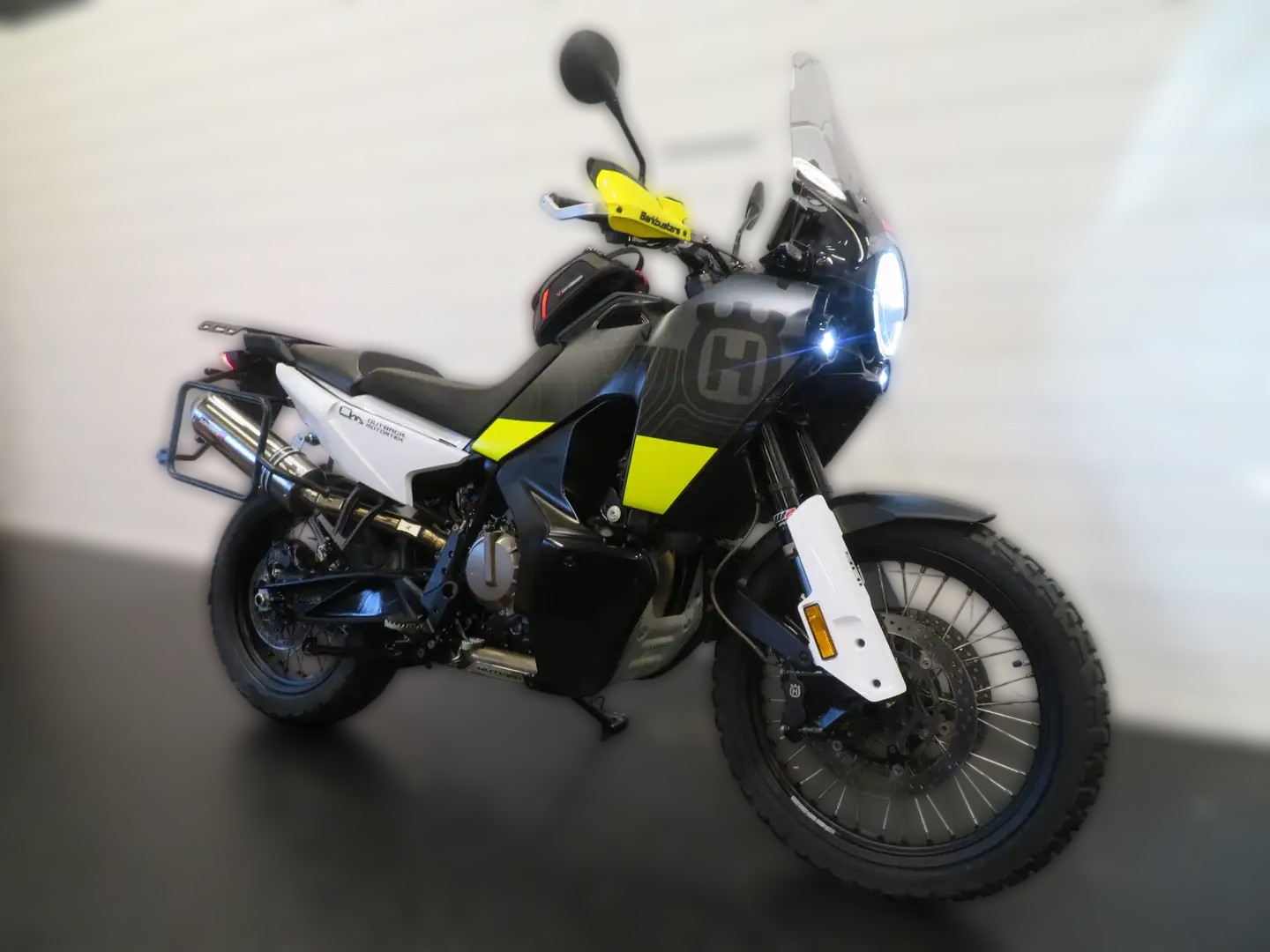 2022 Husqvarna Norden 901 - 44 300 km - Náhled 21