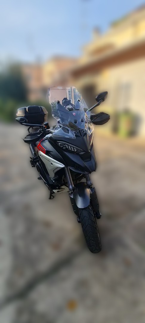 2023 Ducati Multistrada V4 - 8 200 km - Náhled 10