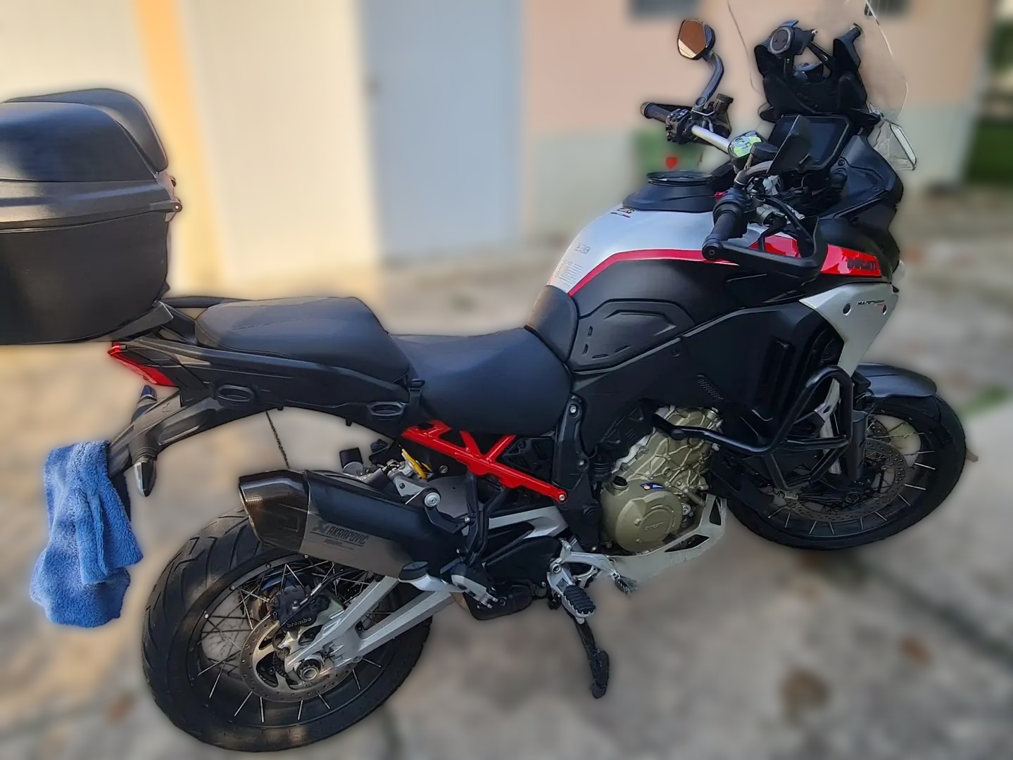 2023 Ducati Multistrada V4 - 8 200 km - Náhled 12