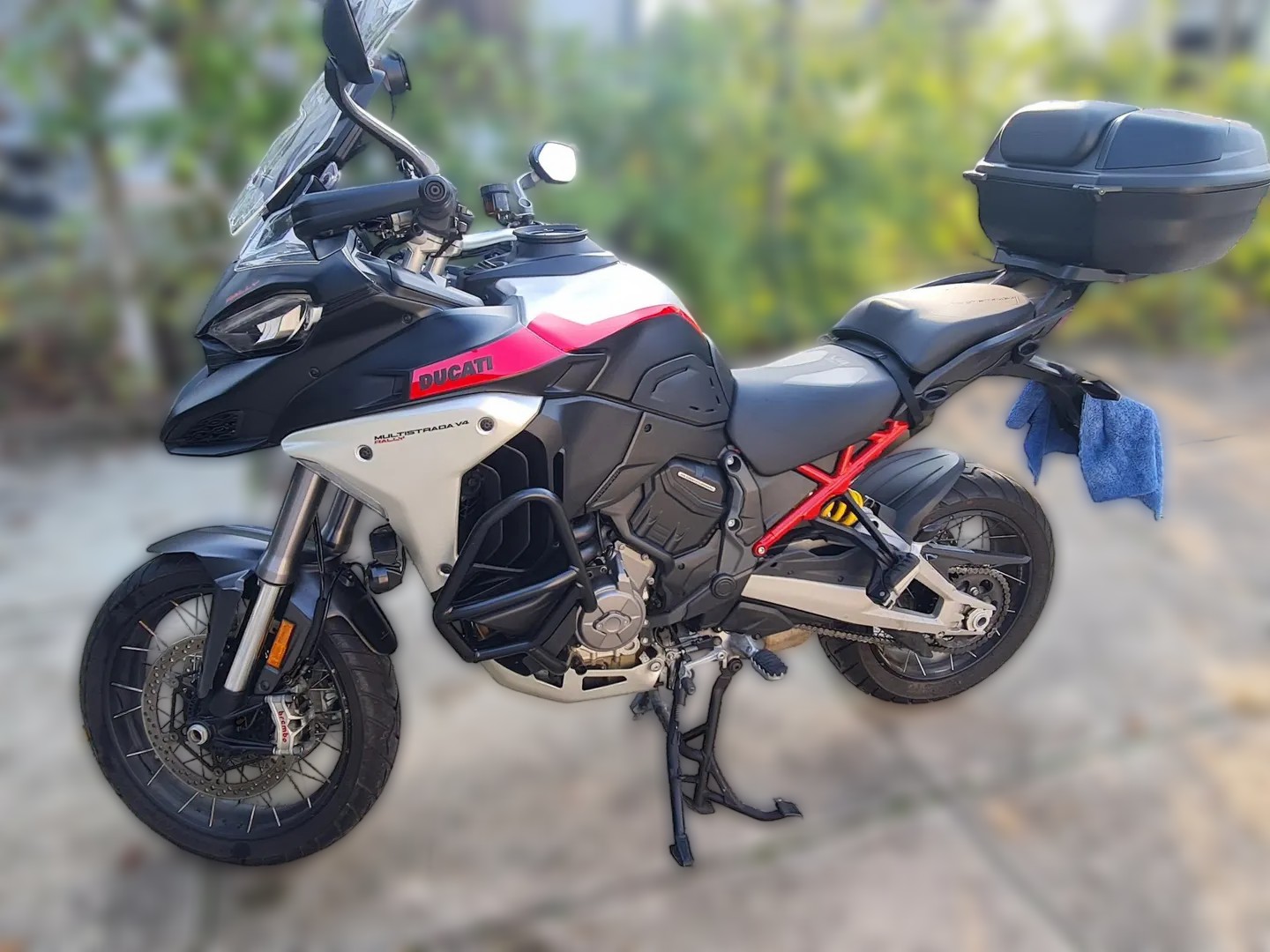 2023 Ducati Multistrada V4 - 8 200 km - Náhled 15