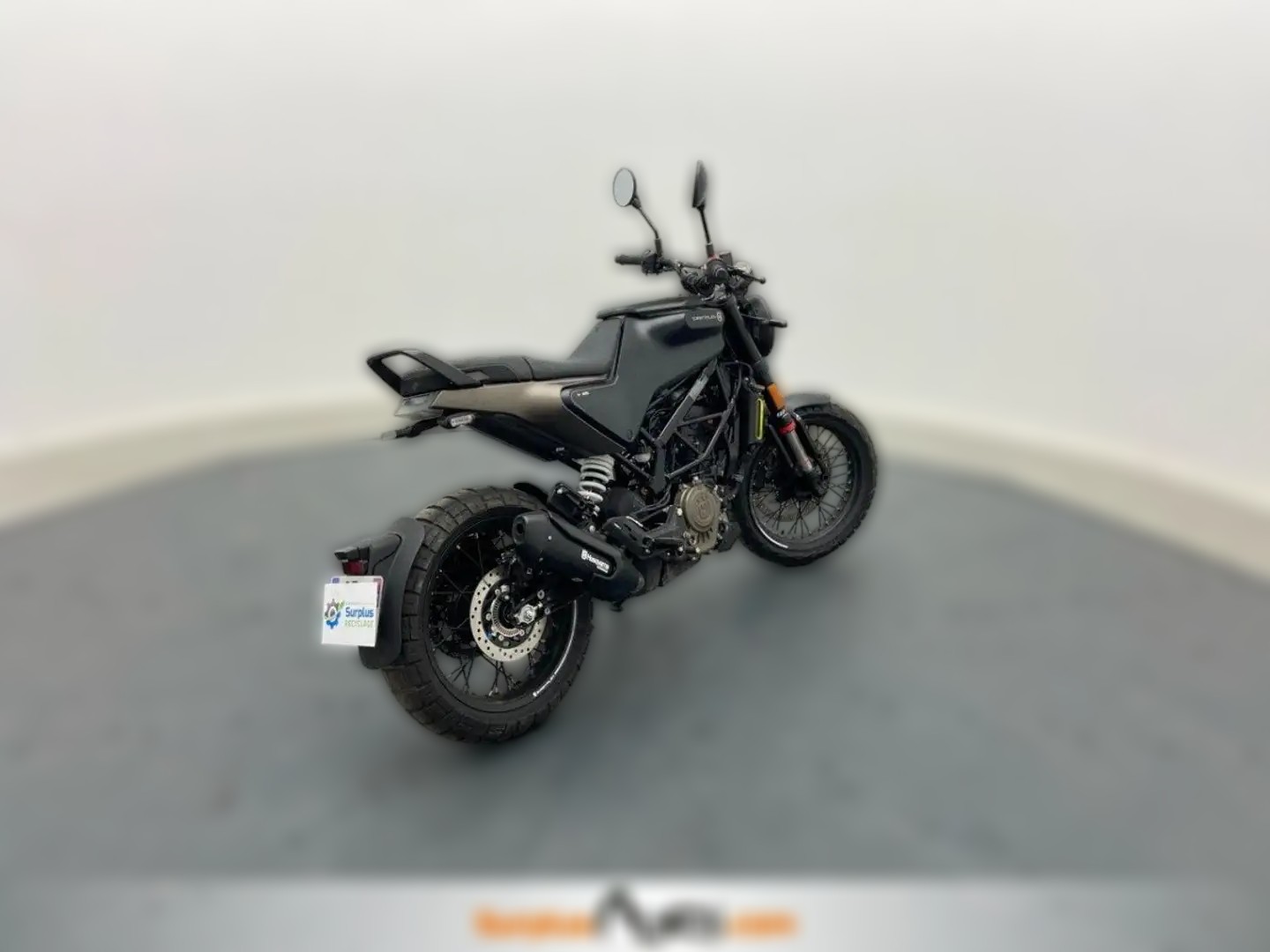 2024 Husqvarna Svartpilen 401 - 200 km - Náhled 5