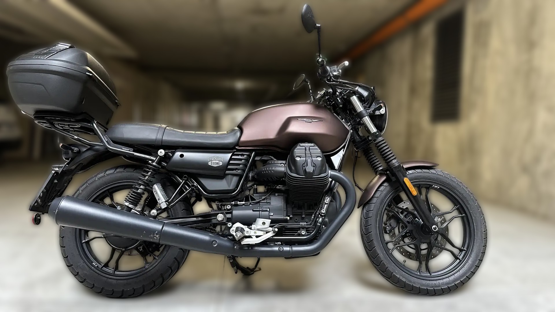 2020 Moto Guzzi V7 - 3 000 km - Náhled 9