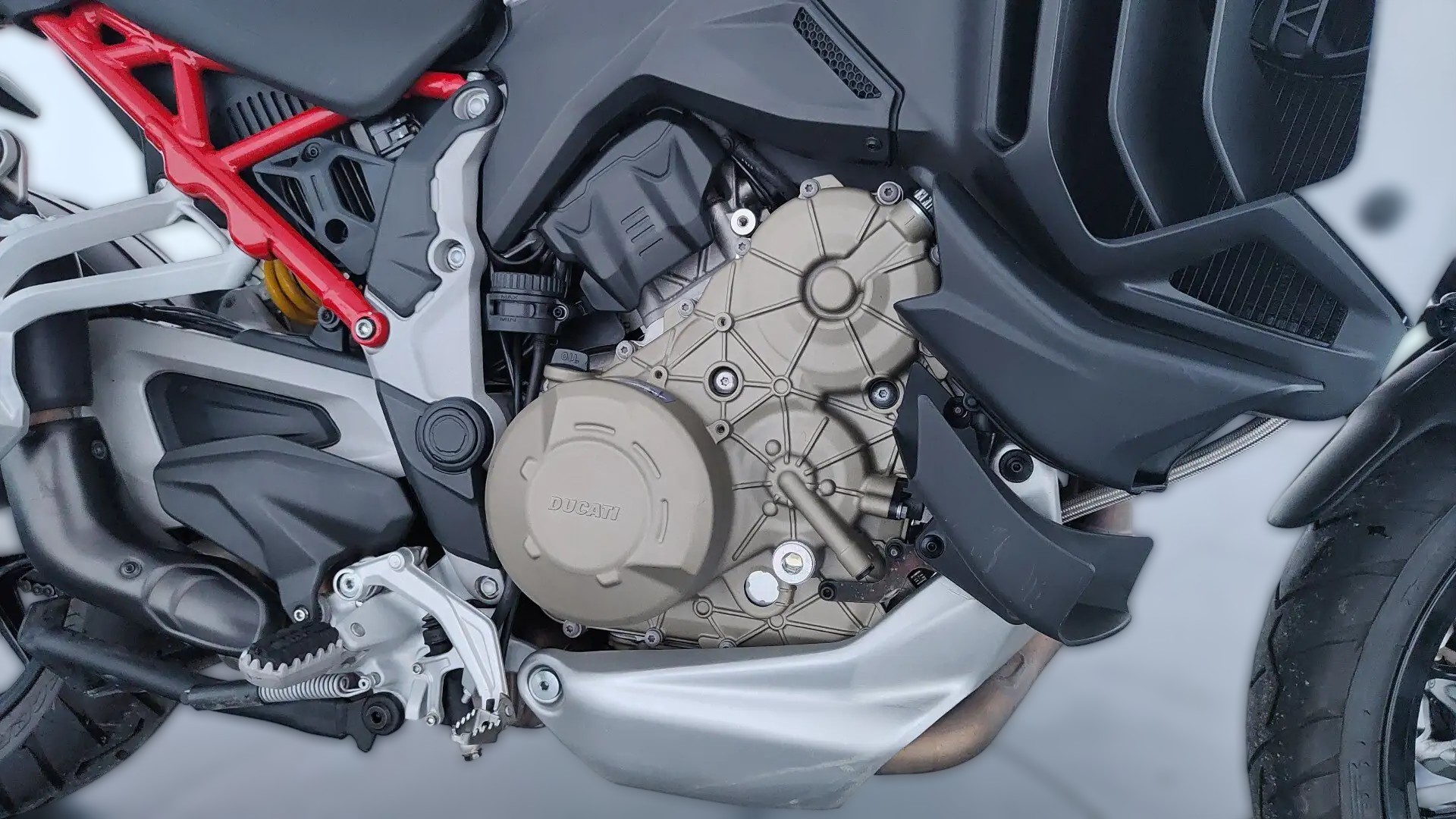 2023 Ducati Multistrada V4 - 9 170 km - Náhled 13