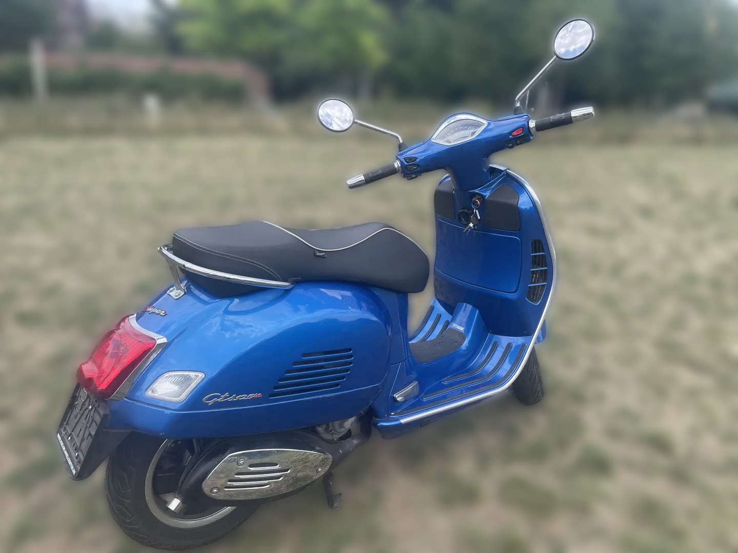 2015 Piaggio Vespa GTS - 1 600 km - Náhled 9