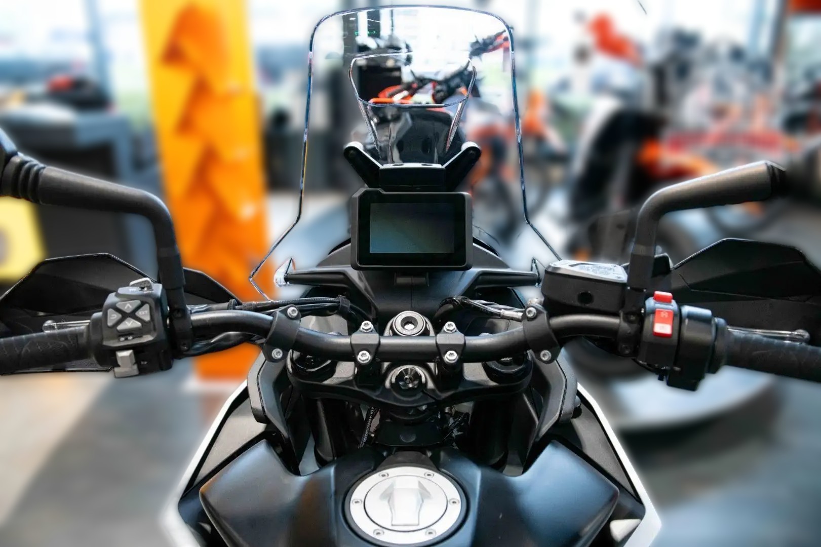2023 KTM 790 Adventure - 23 100 km - Náhled 13