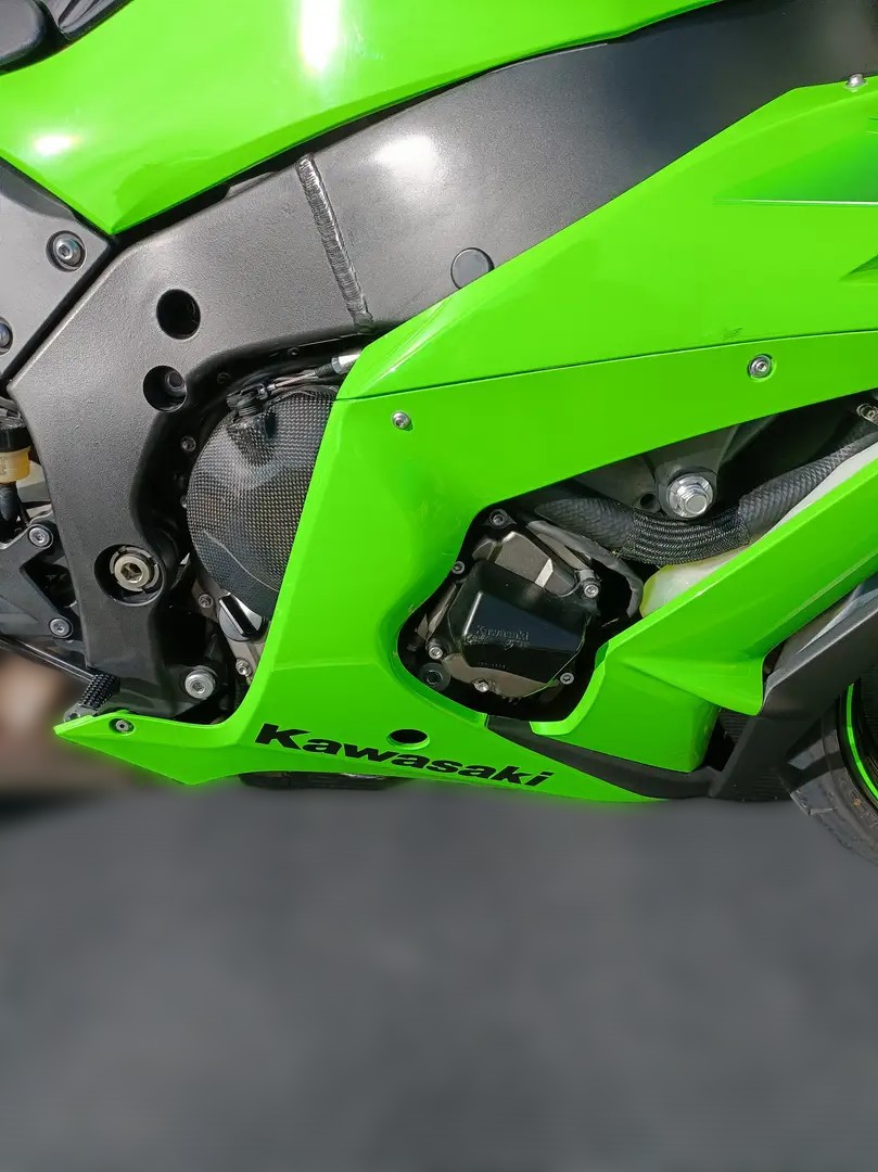 2011 Kawasaki Ninja ZX-10R - 43 558 km - Náhled 5