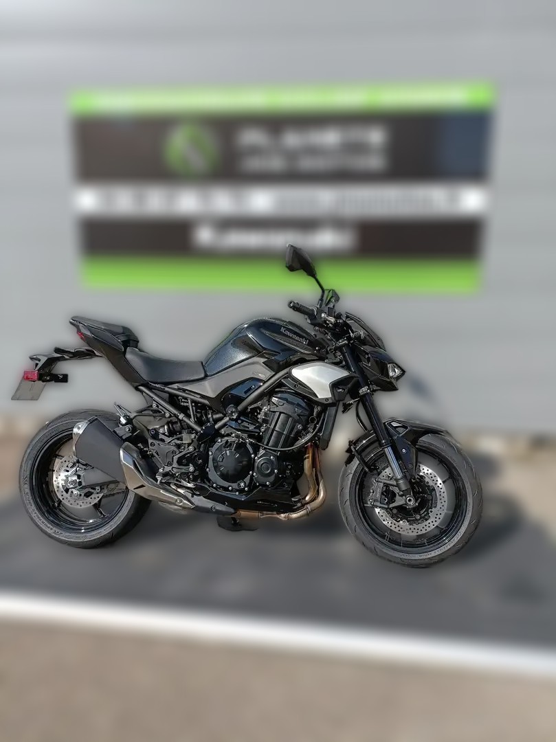 2025 Kawasaki Z900 - 1 000 km - Náhled 2