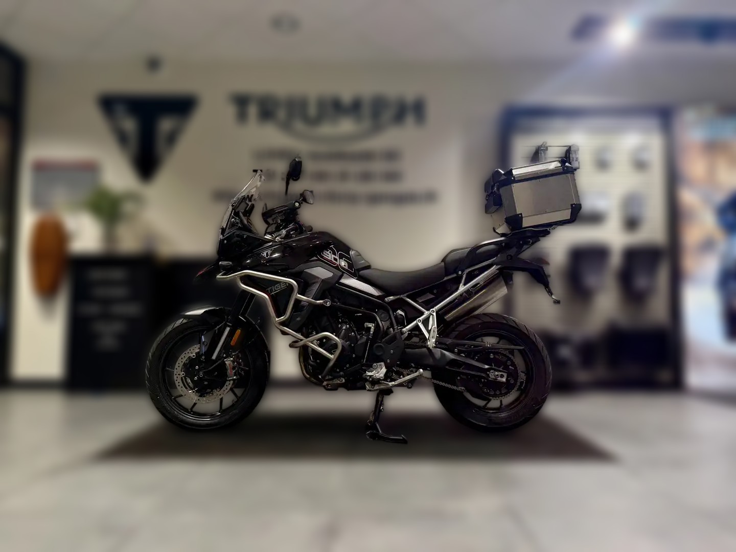 2025 Triumph Tiger 900 - 3 000 km - Náhled 15