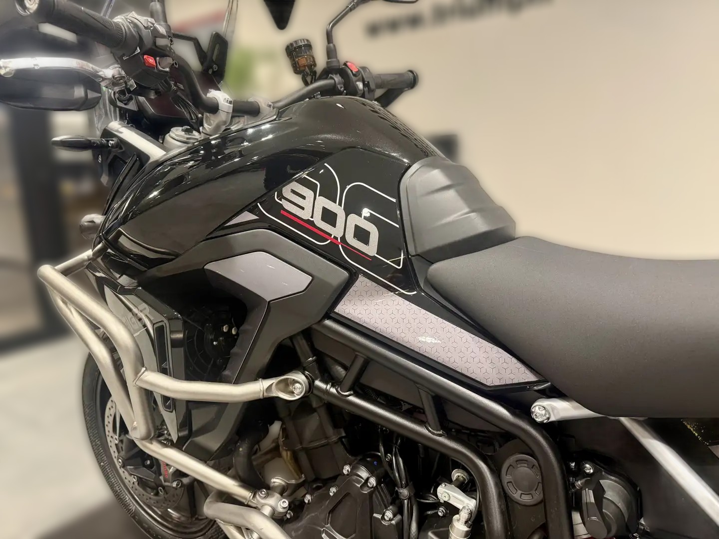 2025 Triumph Tiger 900 - 3 000 km - Náhled 21
