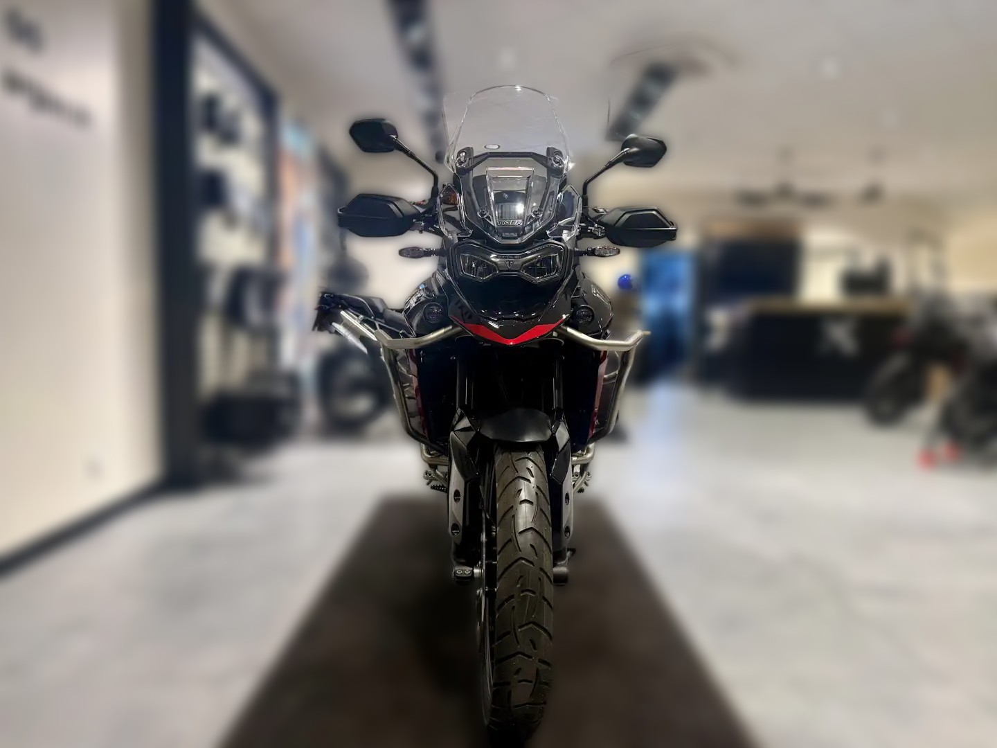 2025 Triumph Tiger 900 - 3 000 km - Náhled 29