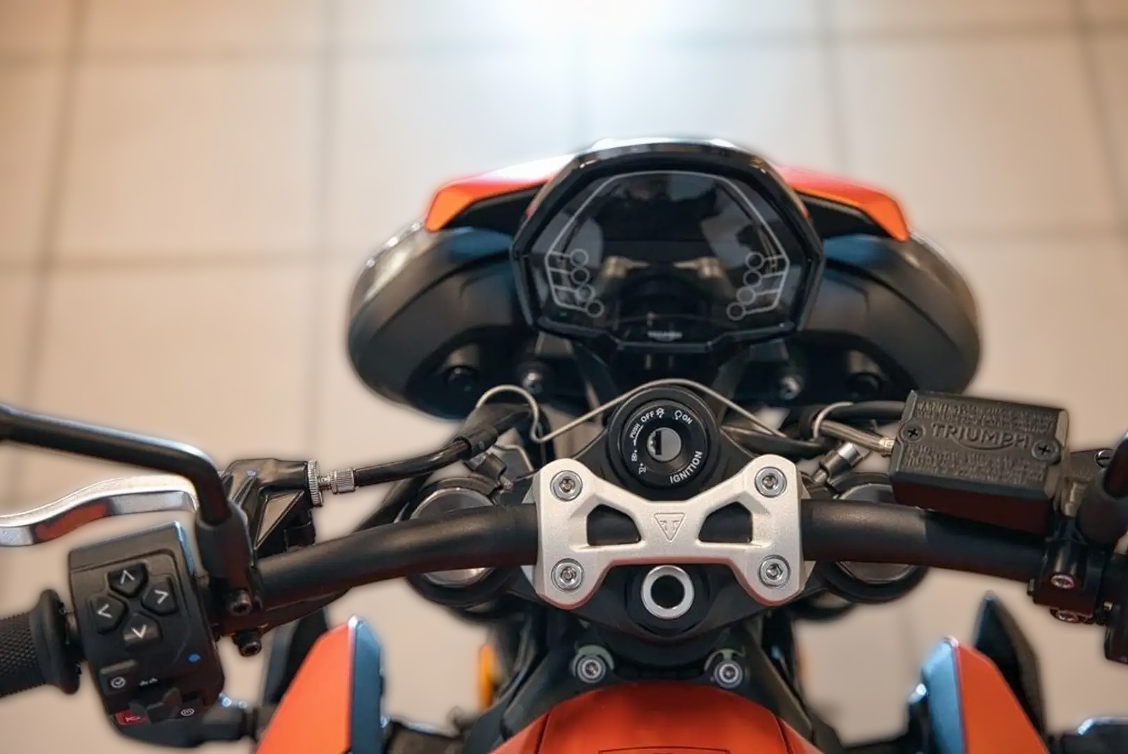2025 Triumph Street Triple 765 - 0 km - Náhled 4