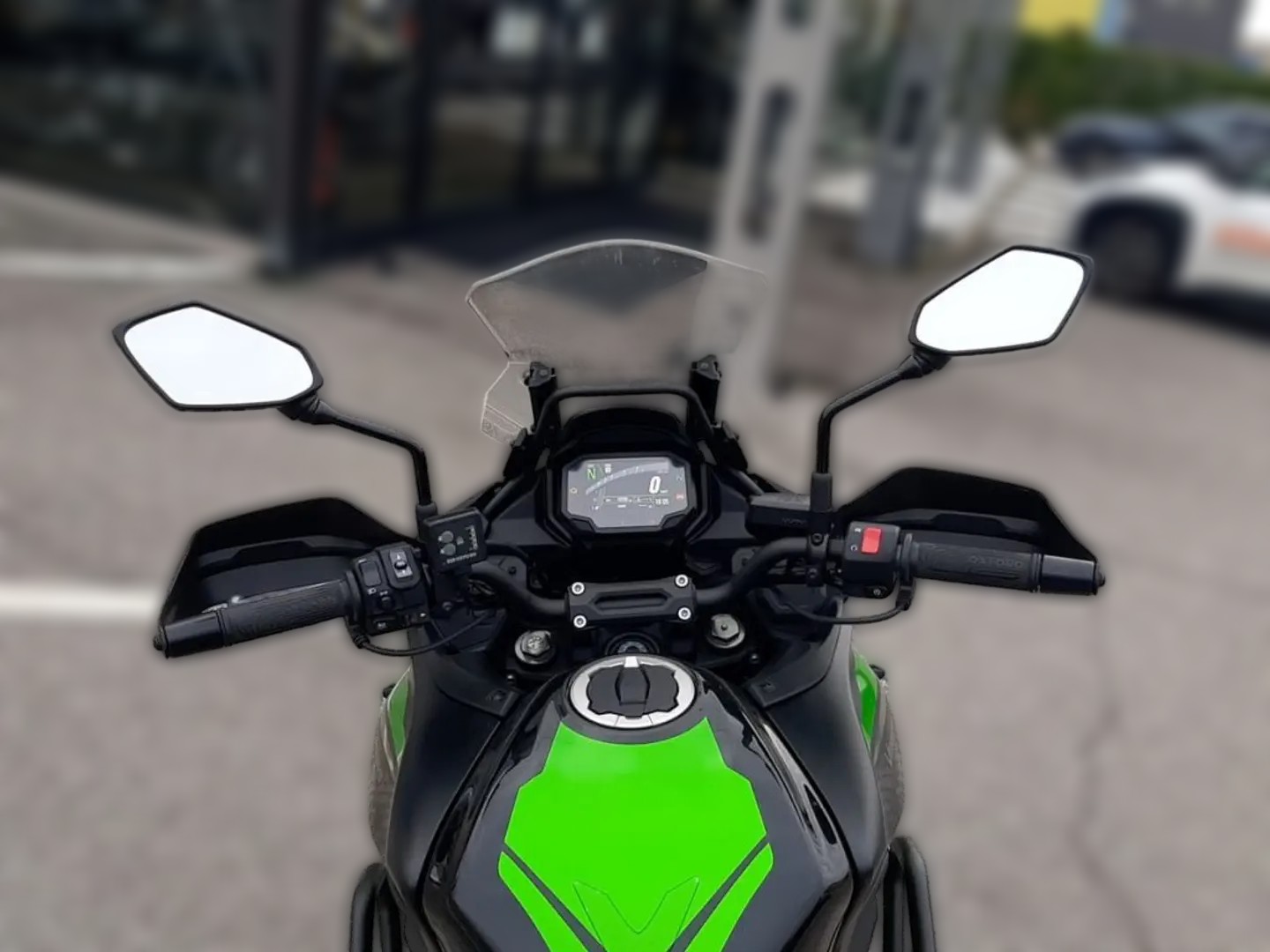 2023 Kawasaki Versys 650 - 10 769 km - Náhled 9