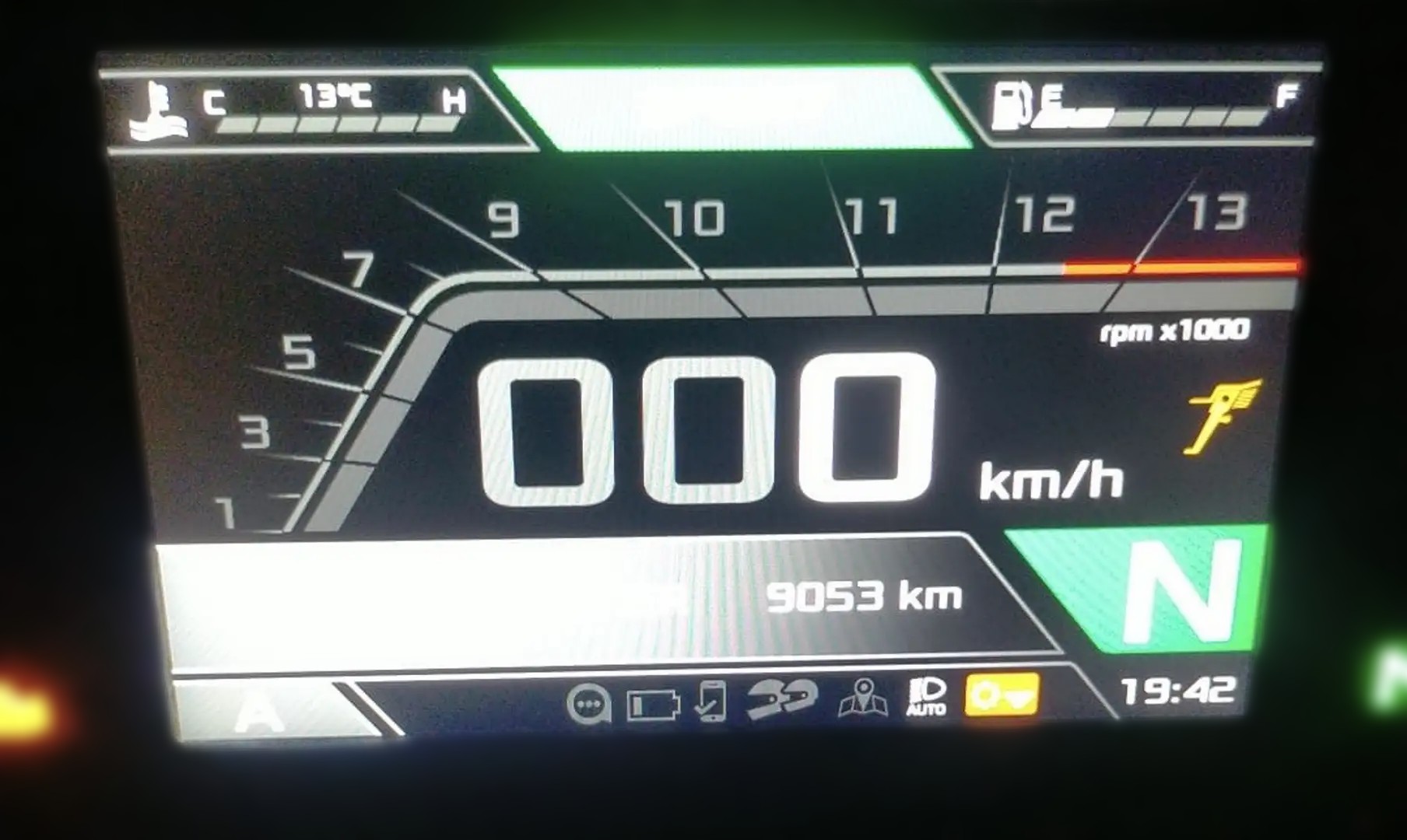 2023 Aprilia Tuono V4 - 9 000 km - Náhled 8