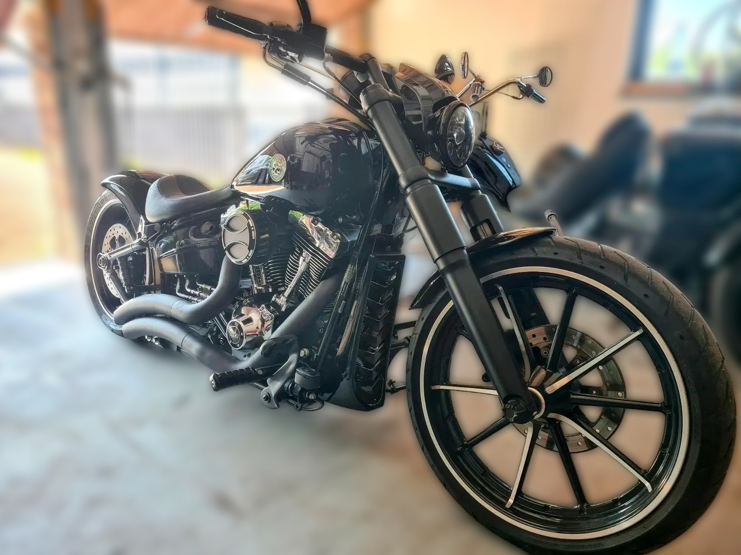 2014 Harley-Davidson Harley-Davidson Softail - 14 177 km - Náhled 3