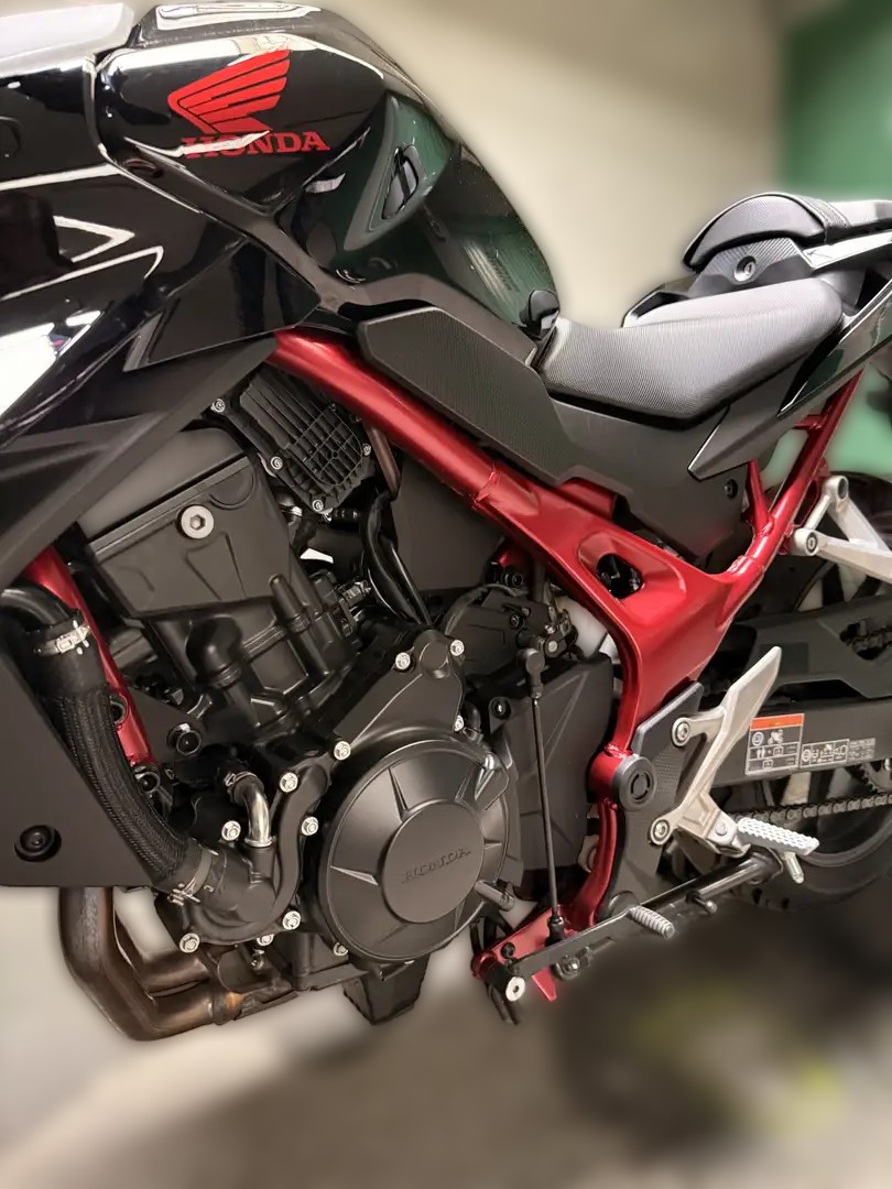 2023 Honda CB 750 Hornet - 2 942 km - Náhled 8