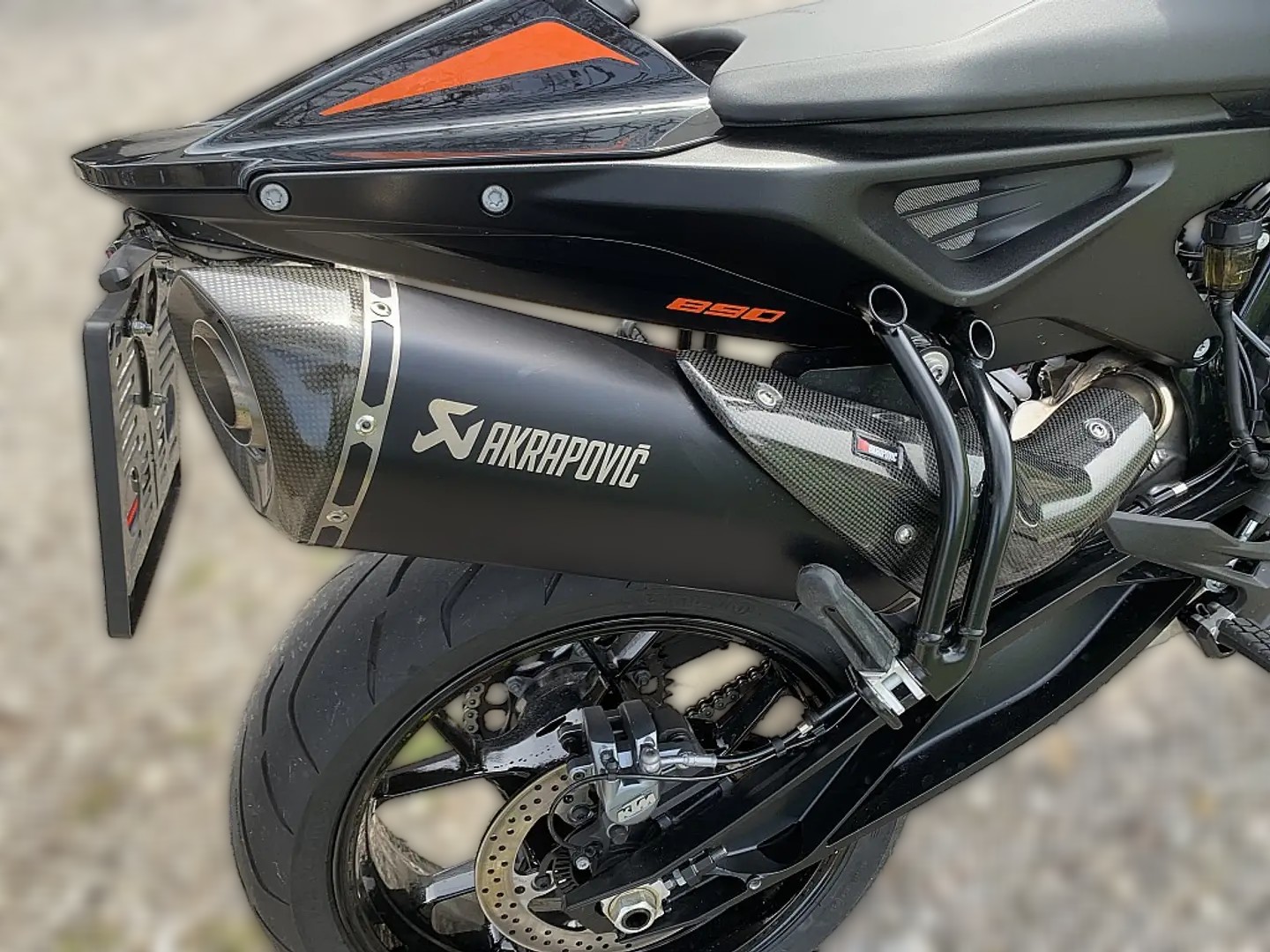 2021 KTM 890 Duke - 395 km