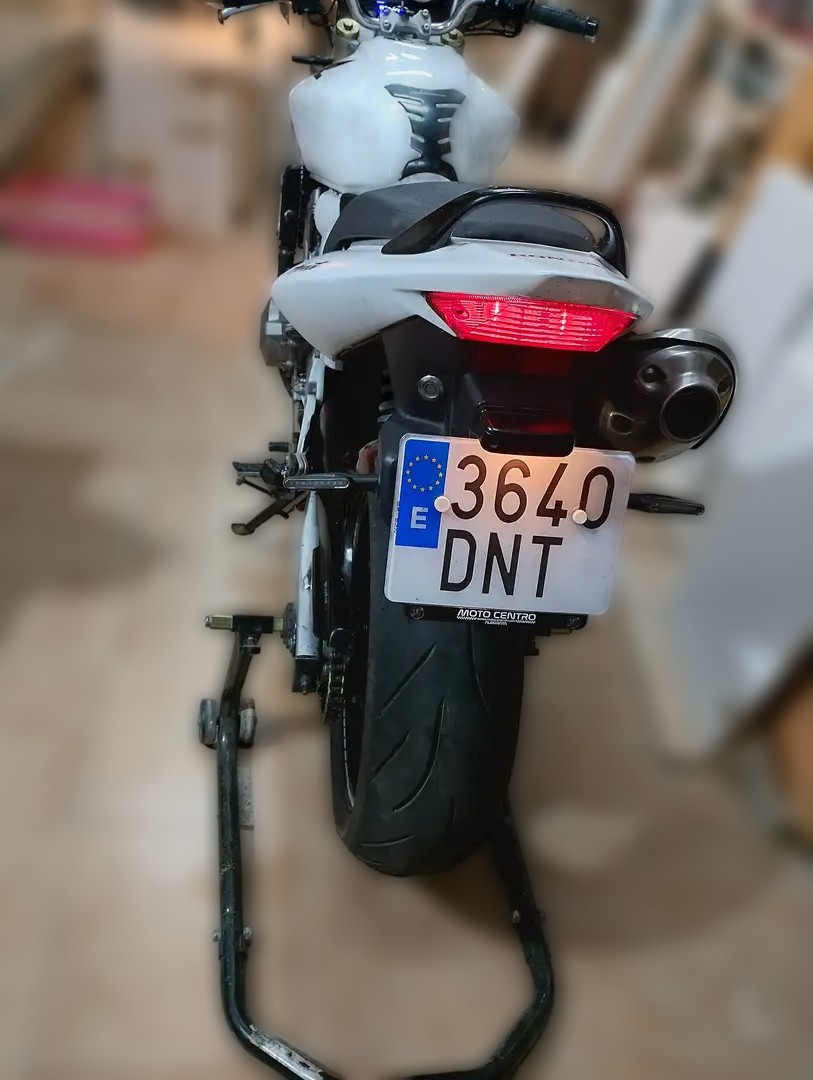 2005 Honda CB 600 F Hornet - 100 000 km - Náhled 6