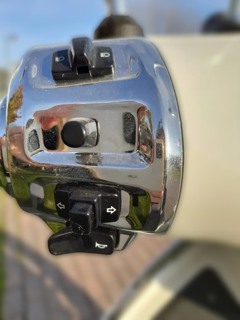 2024 Piaggio Vespa GTS - 525 km - Náhled 19