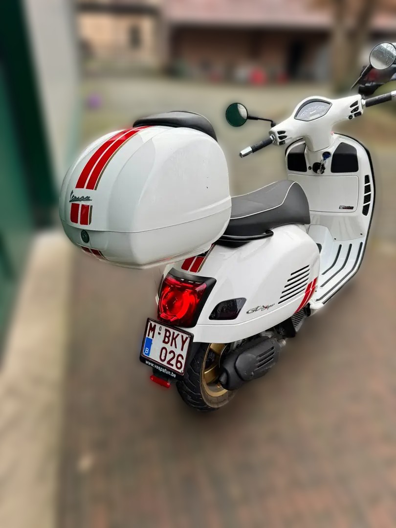 2020 Piaggio Vespa GTS - 9 065 km - Náhled 6
