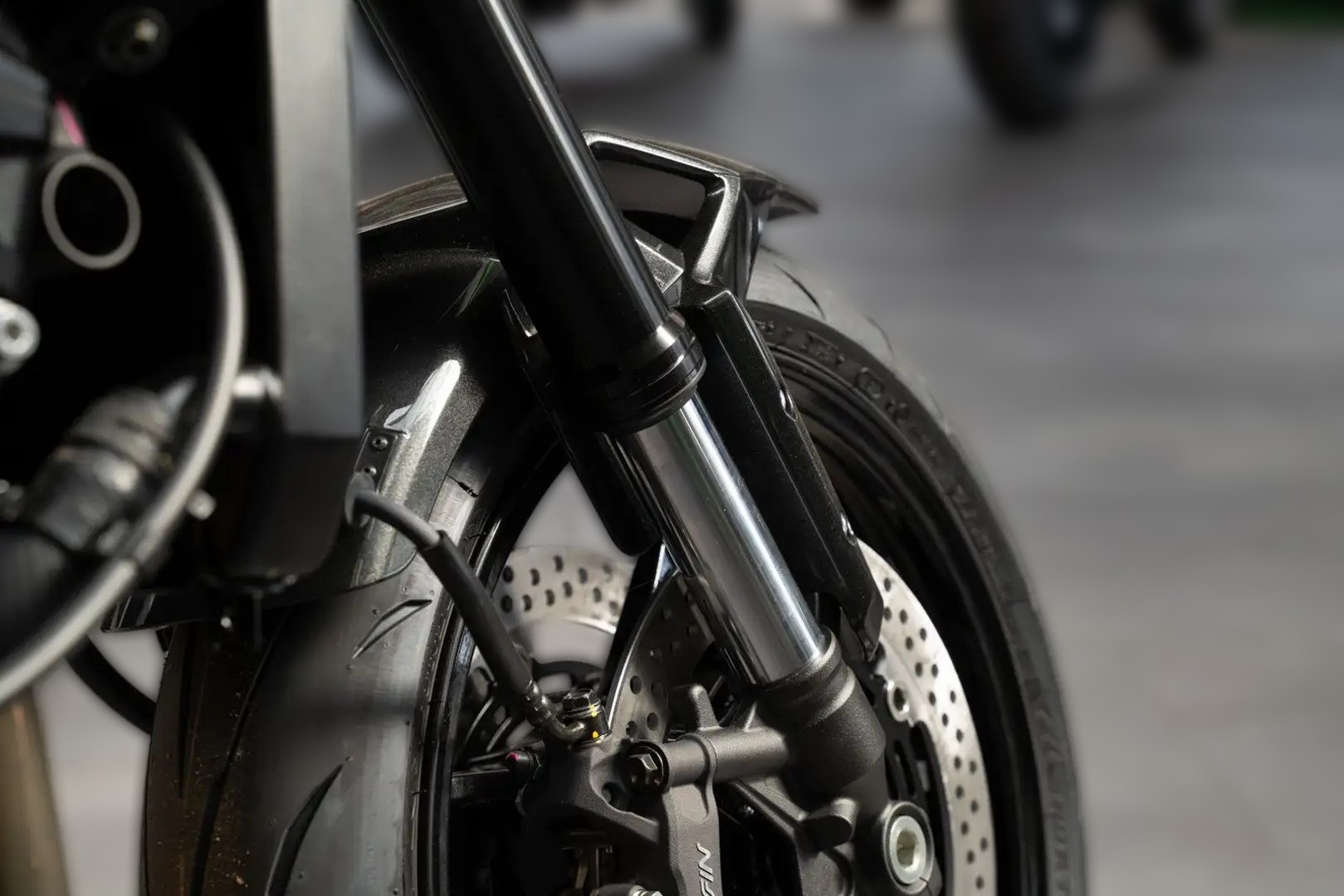 2025 Kawasaki Z900 - 0 km - Náhled 9