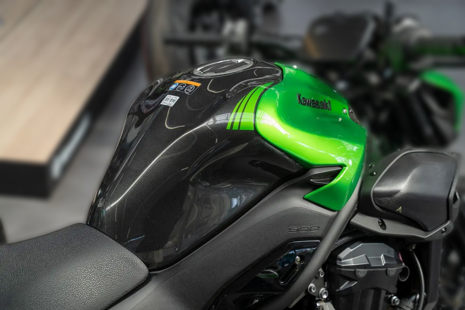 2025 Kawasaki Z900 - 0 km - Náhled 20