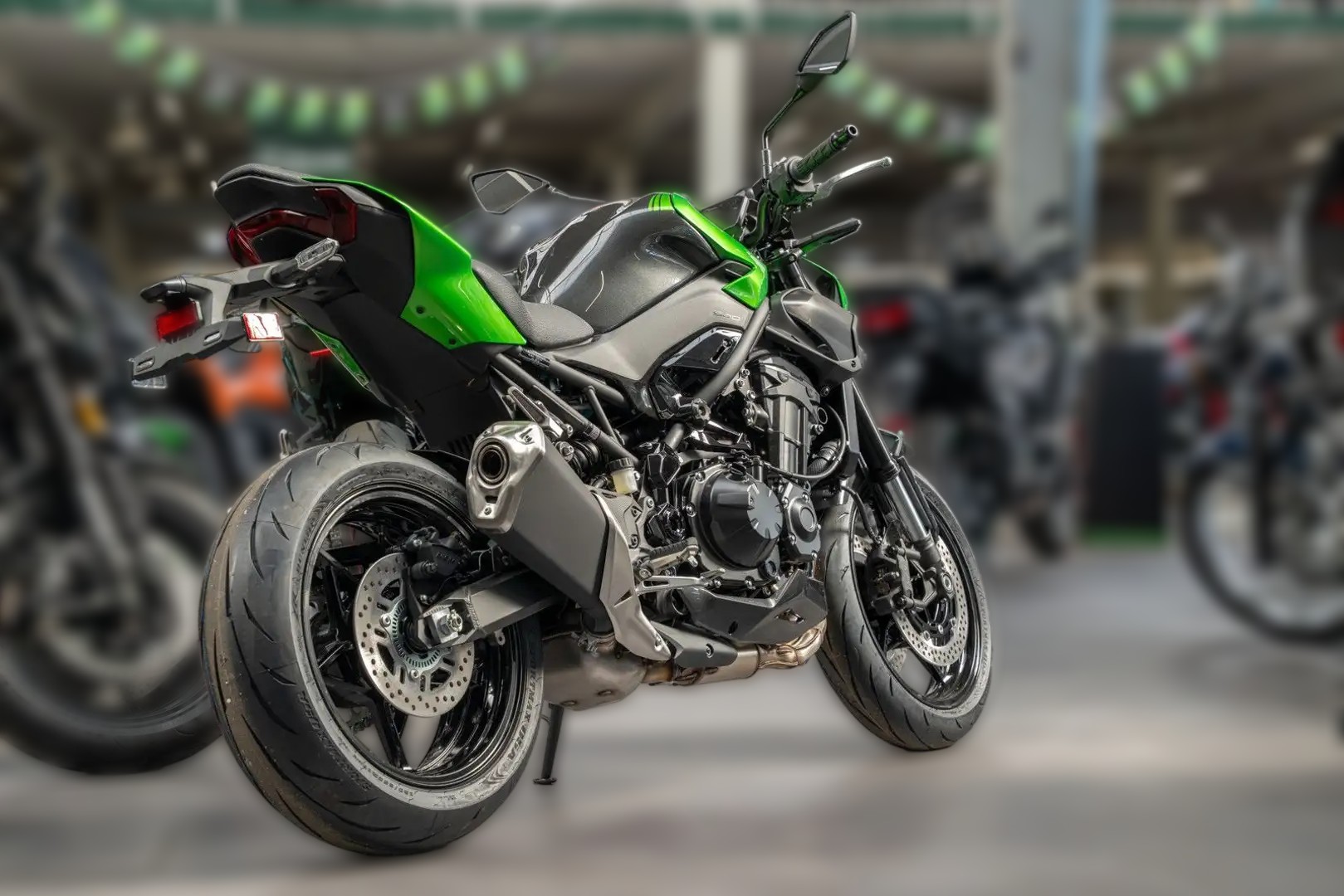 2025 Kawasaki Z900 - 0 km - Náhled 21