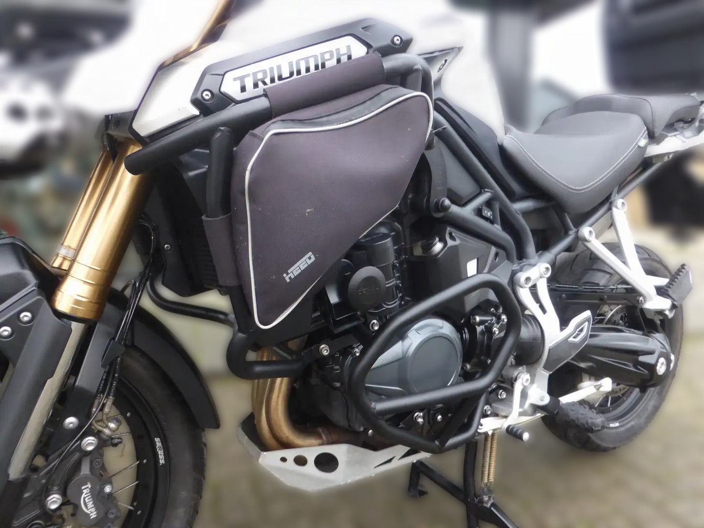 2015 Triumph Tiger 800 - 31 186 km - Náhled 11