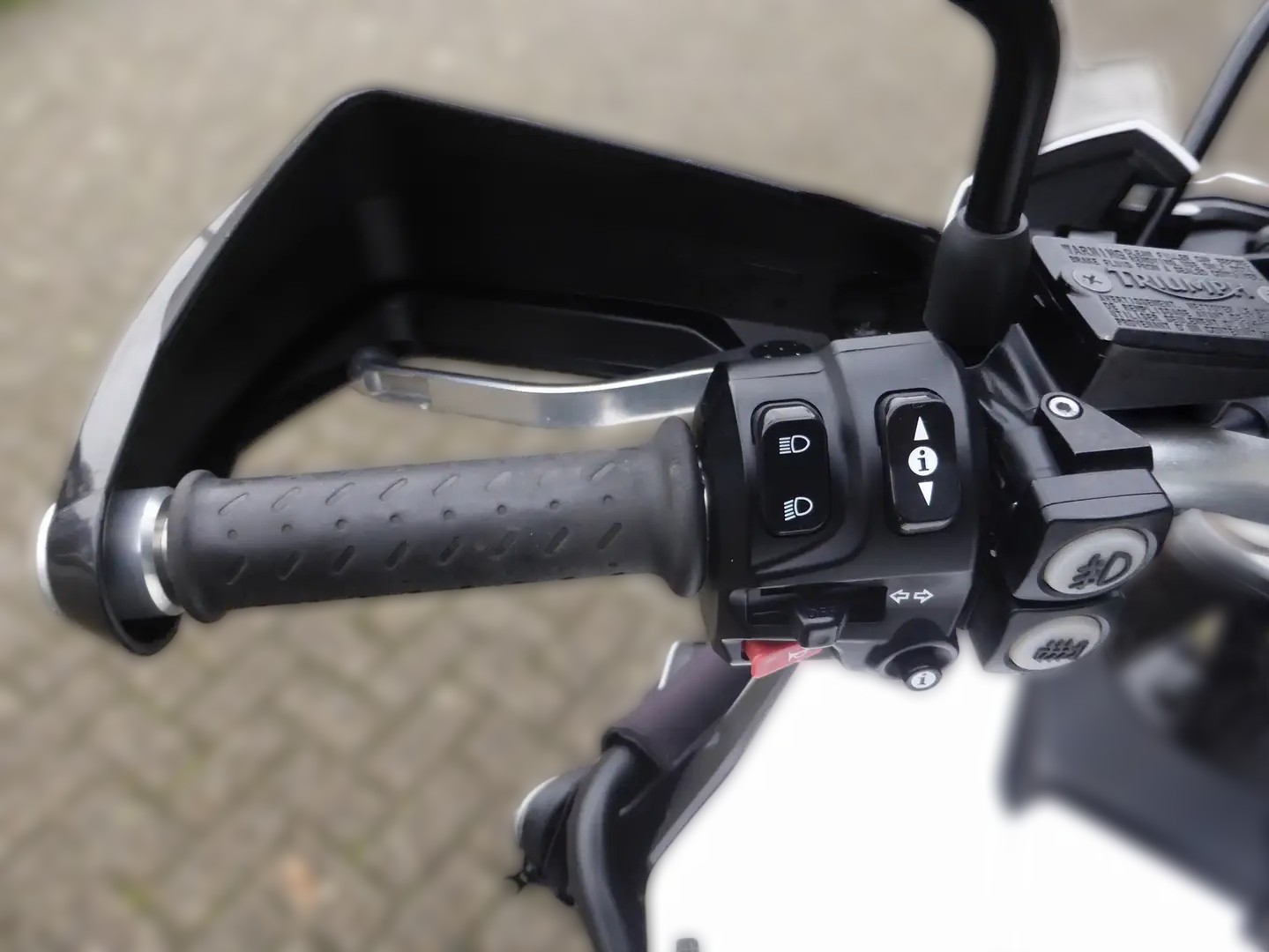 2015 Triumph Tiger 800 - 31 186 km - Náhled 18