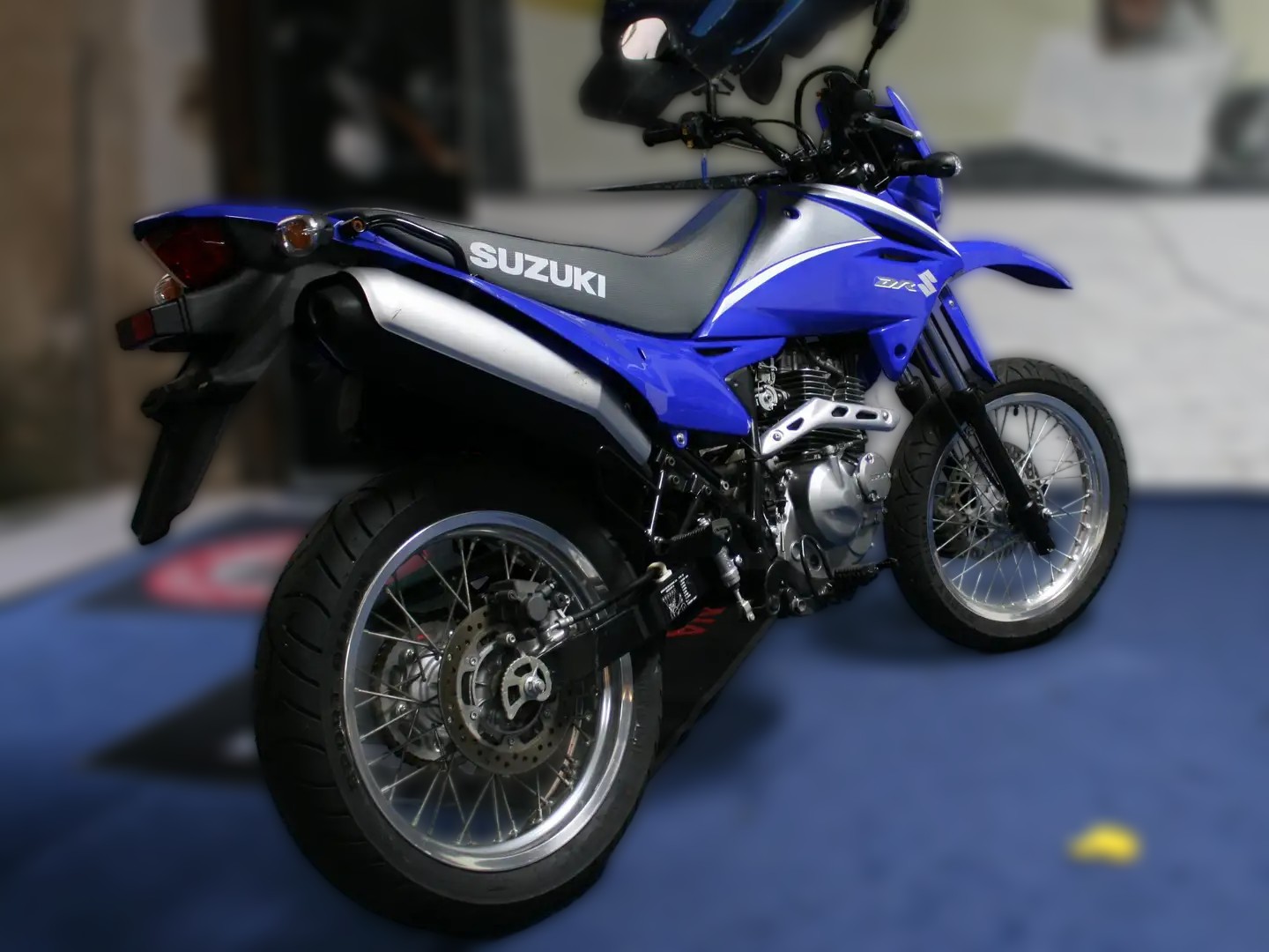 2009 Suzuki DR 125 - 800 km - Náhled 10
